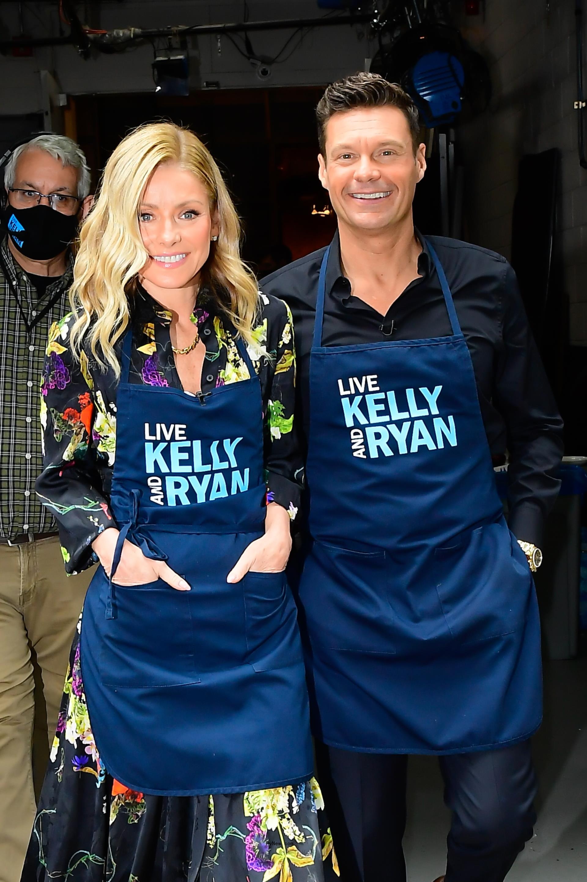 Ryan Seacrest and Kelly Ripa.