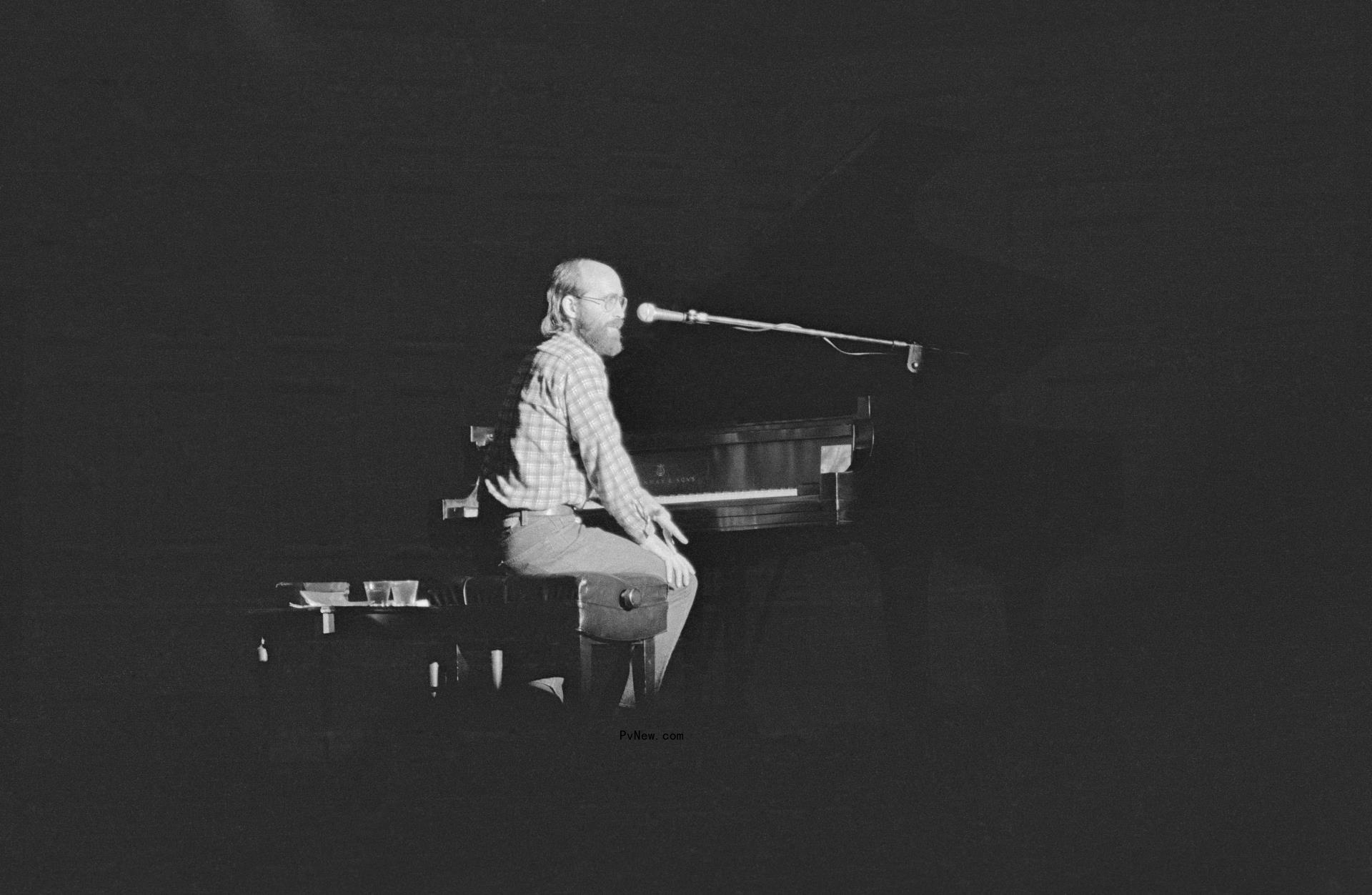 George Winston, a Titan of Soothing Piano Instrumental Music, Dies at 73