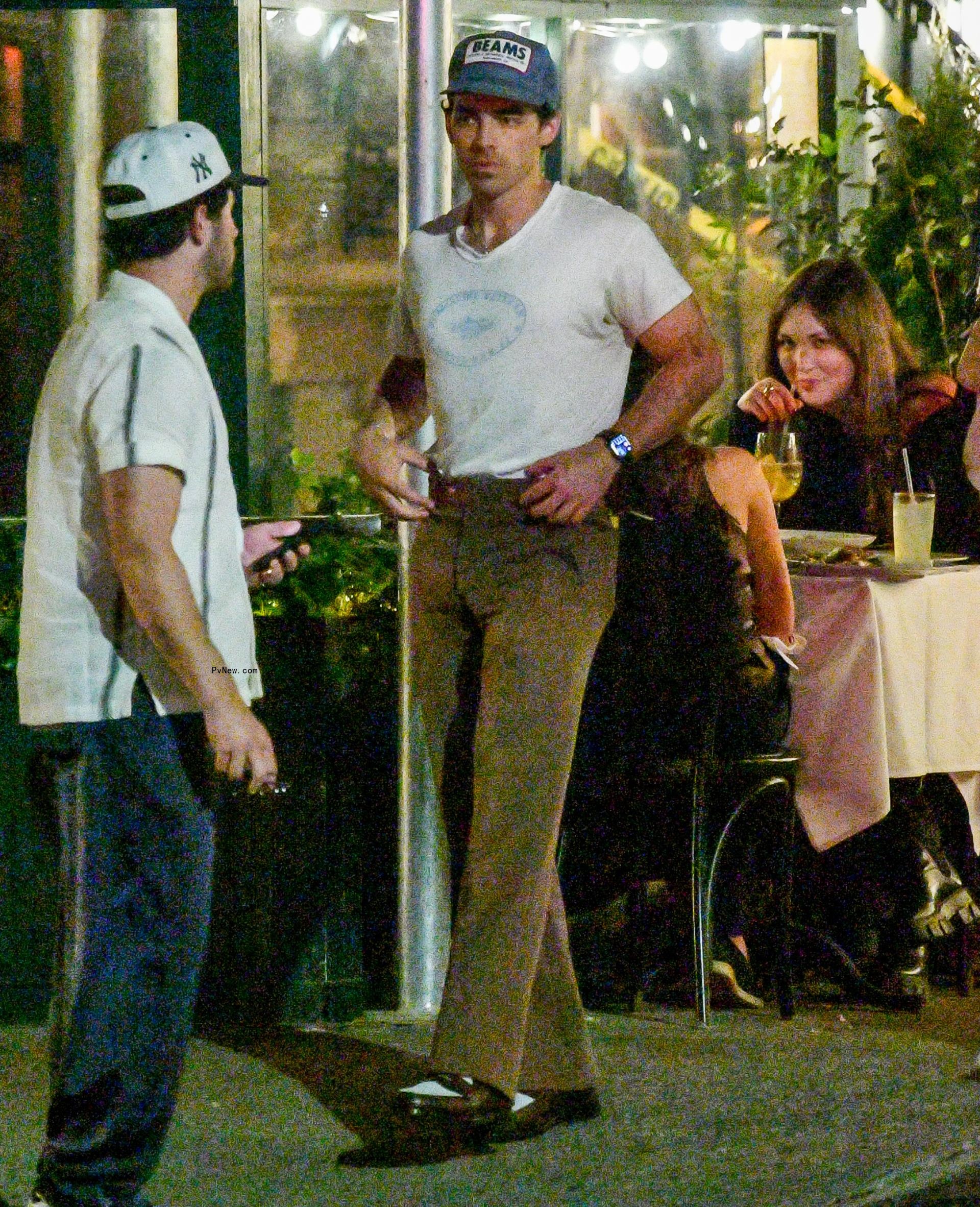 Nick Jo<i></i>nas and Joe Jo<i></i>nas out in NYC.