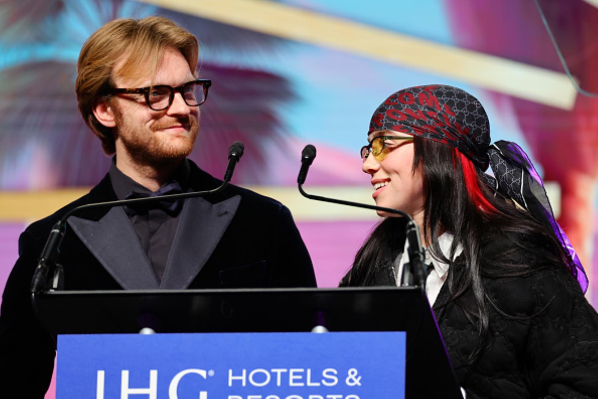 Palm Springs Gala: Billie Eilish Dedicates Her Award to People Struggling Emotionally