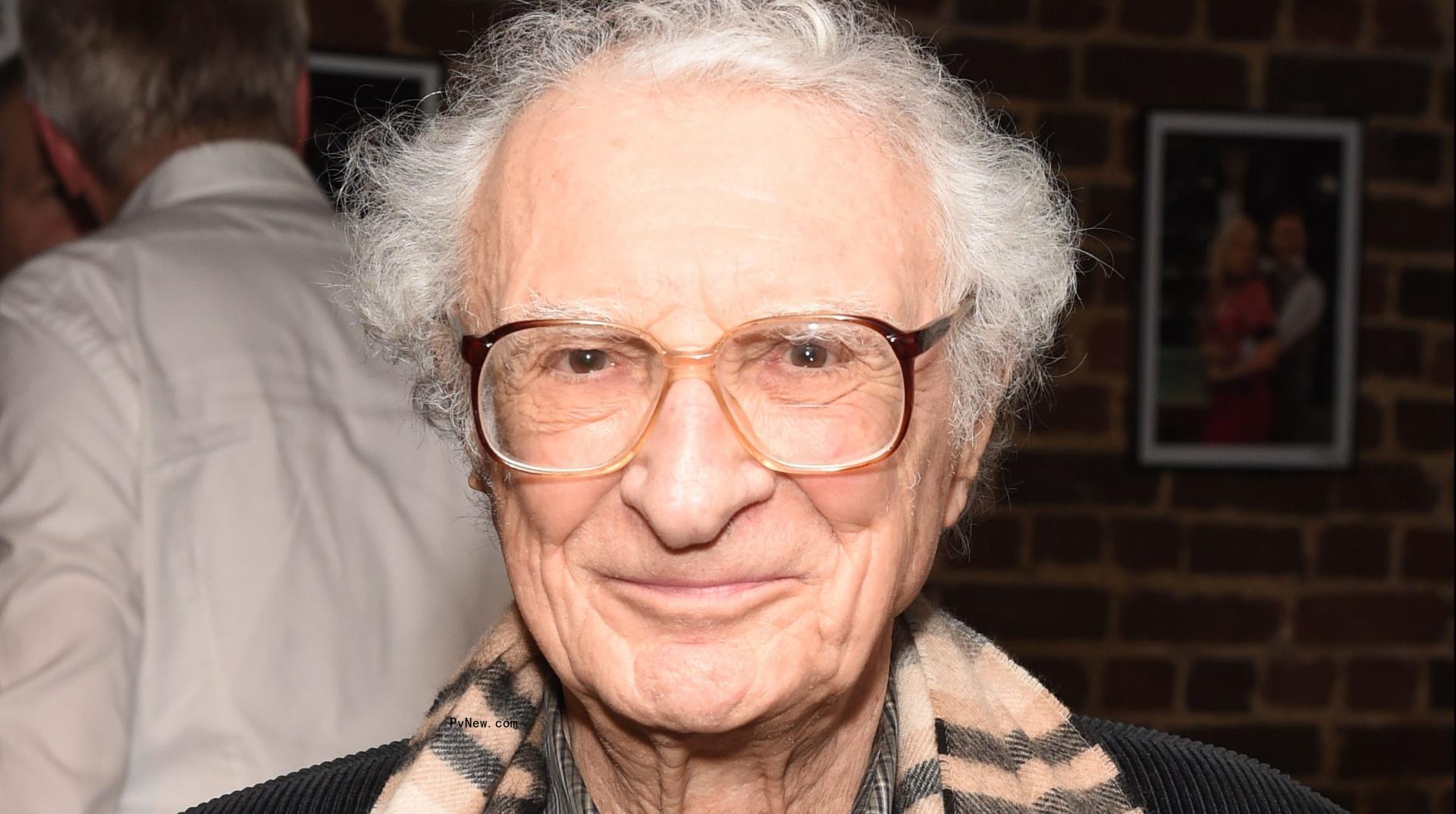 Sheldon Harnick, ‘Fiddler on the Roof’ Lyricist, Dies at 99