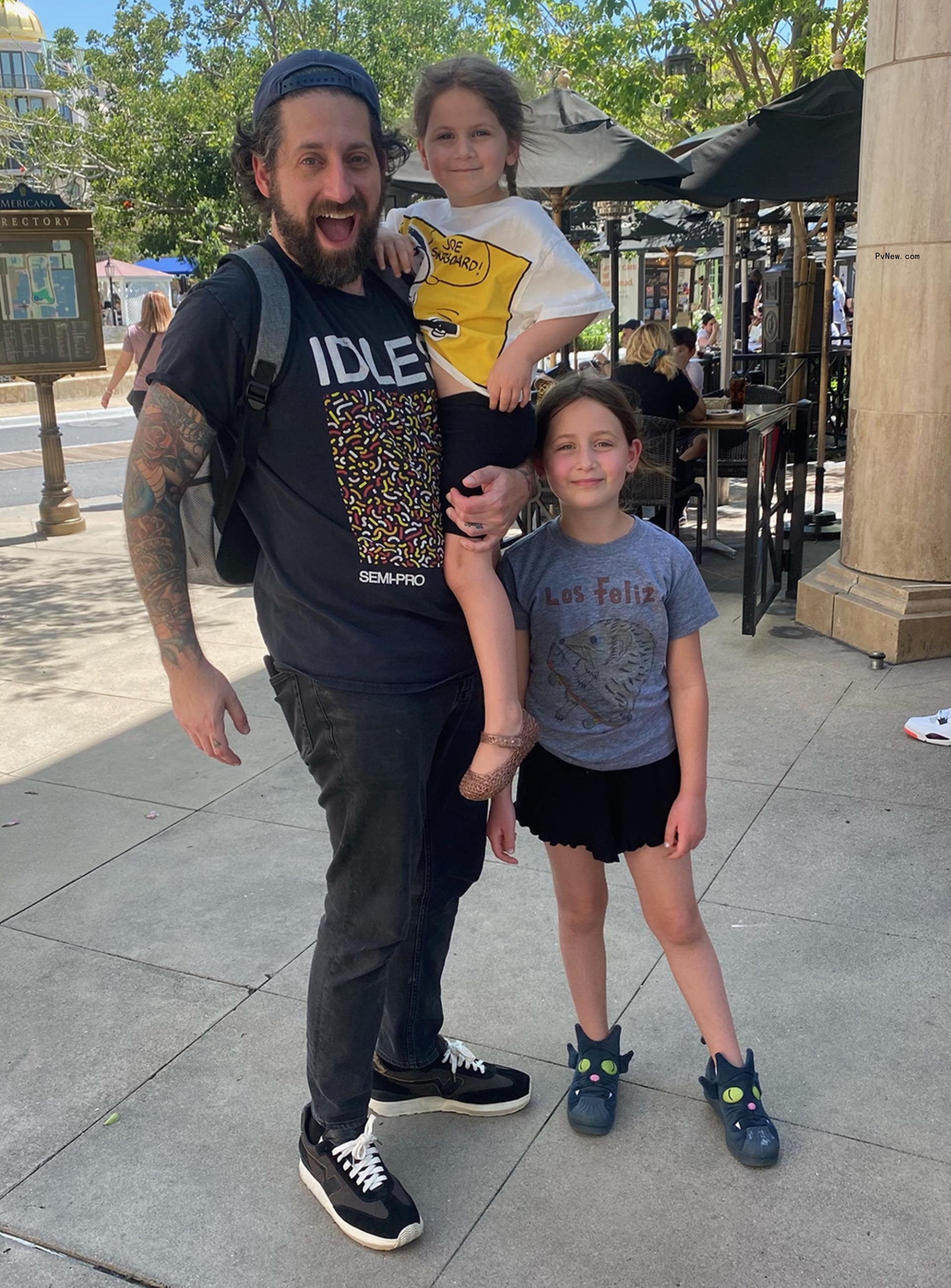 Joe Trohman Opens Up a<i></i>bout Fall Out Boy and Mental Illness in New Memoir, ‘None of this Rocks’
