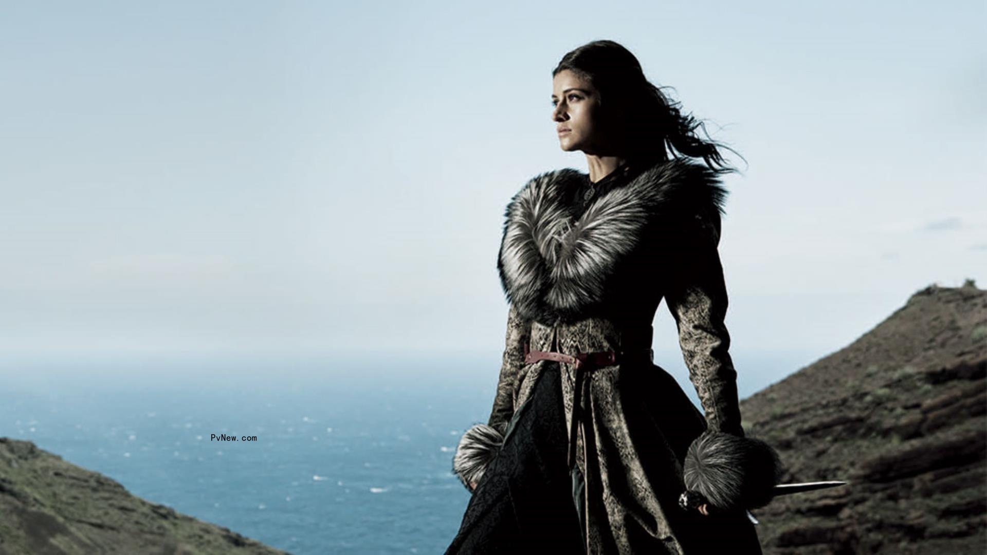 ‘The Witcher’ Star Anya Chalotra on Yennefer’s ‘New Phase,’ How She Feels a<i></i>bout Liam Hemsworth Replacing Henry Cavill
