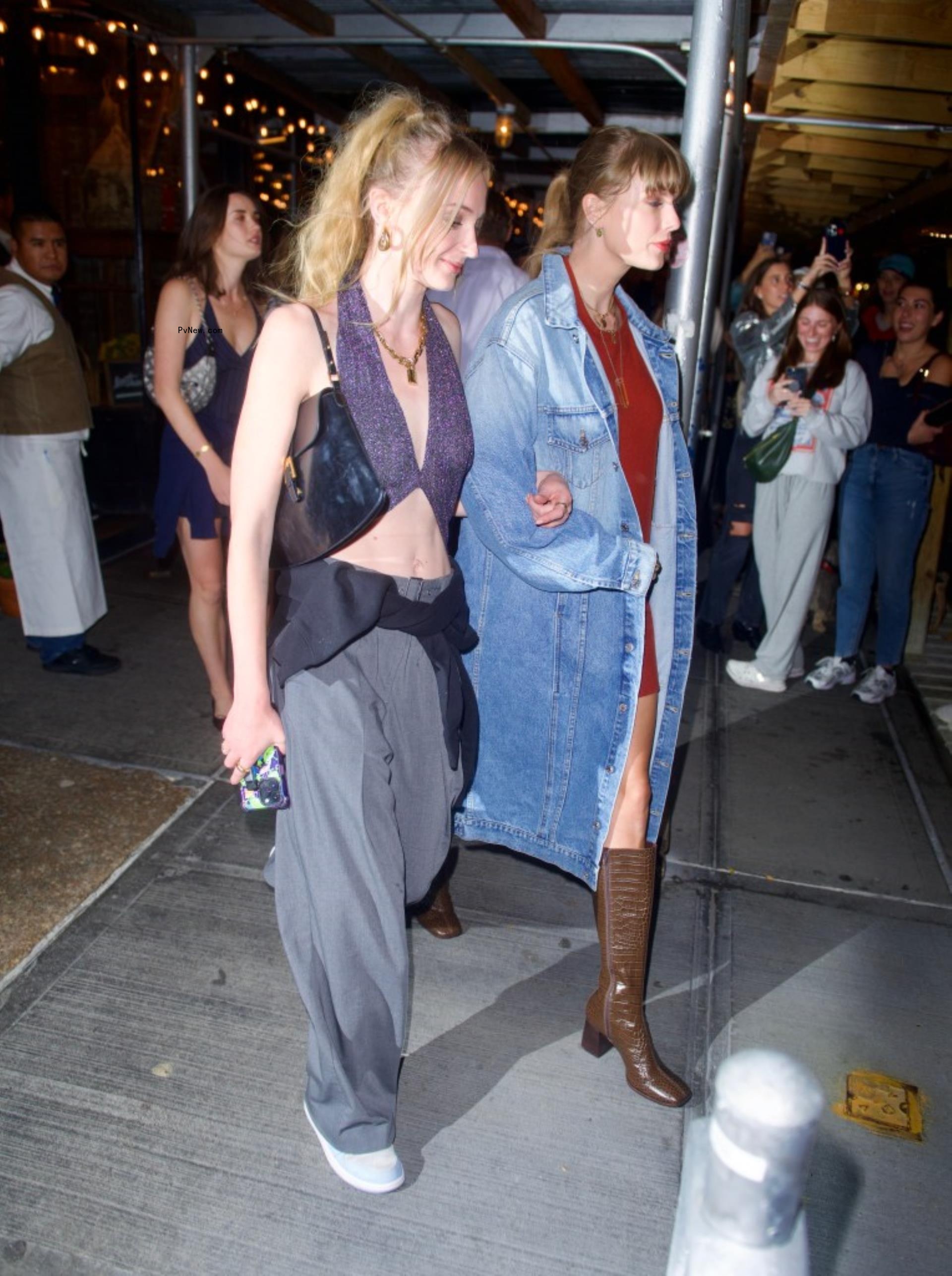 Sophie Turner and Taylor Swift