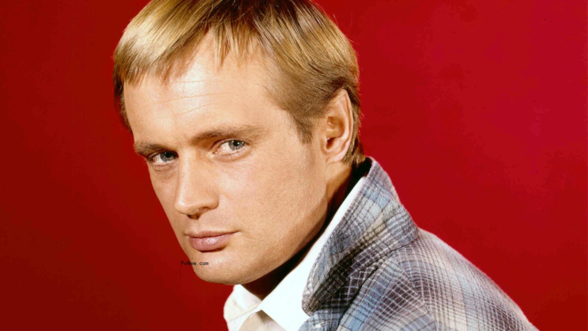 David McCallum, Star of ‘NCIS,’ ‘The Man From U.N.C.L.E.,’ Dies at 90