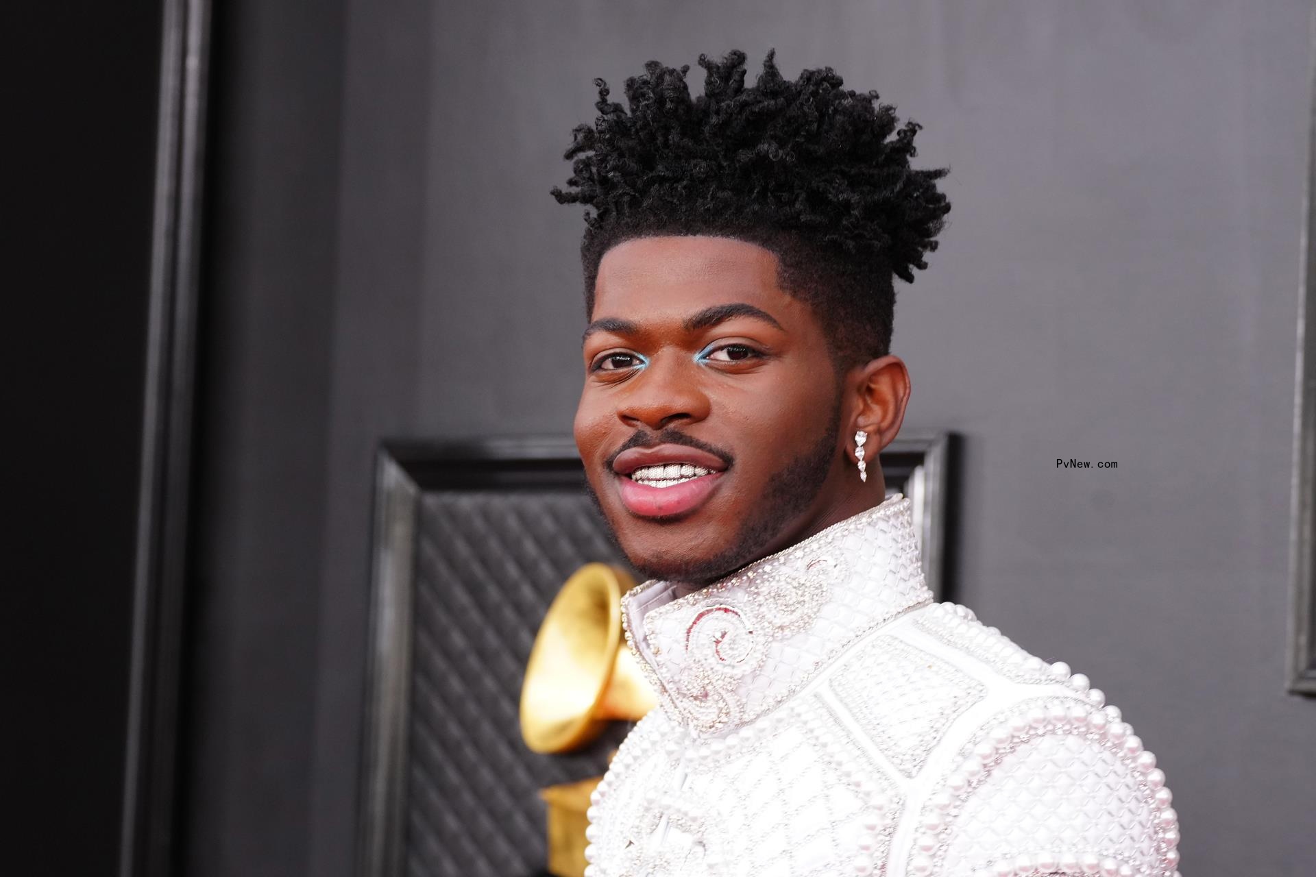 Lil Nas X Sent Pizza to ‘Homophobic Protestors’ Outside Boston Concert