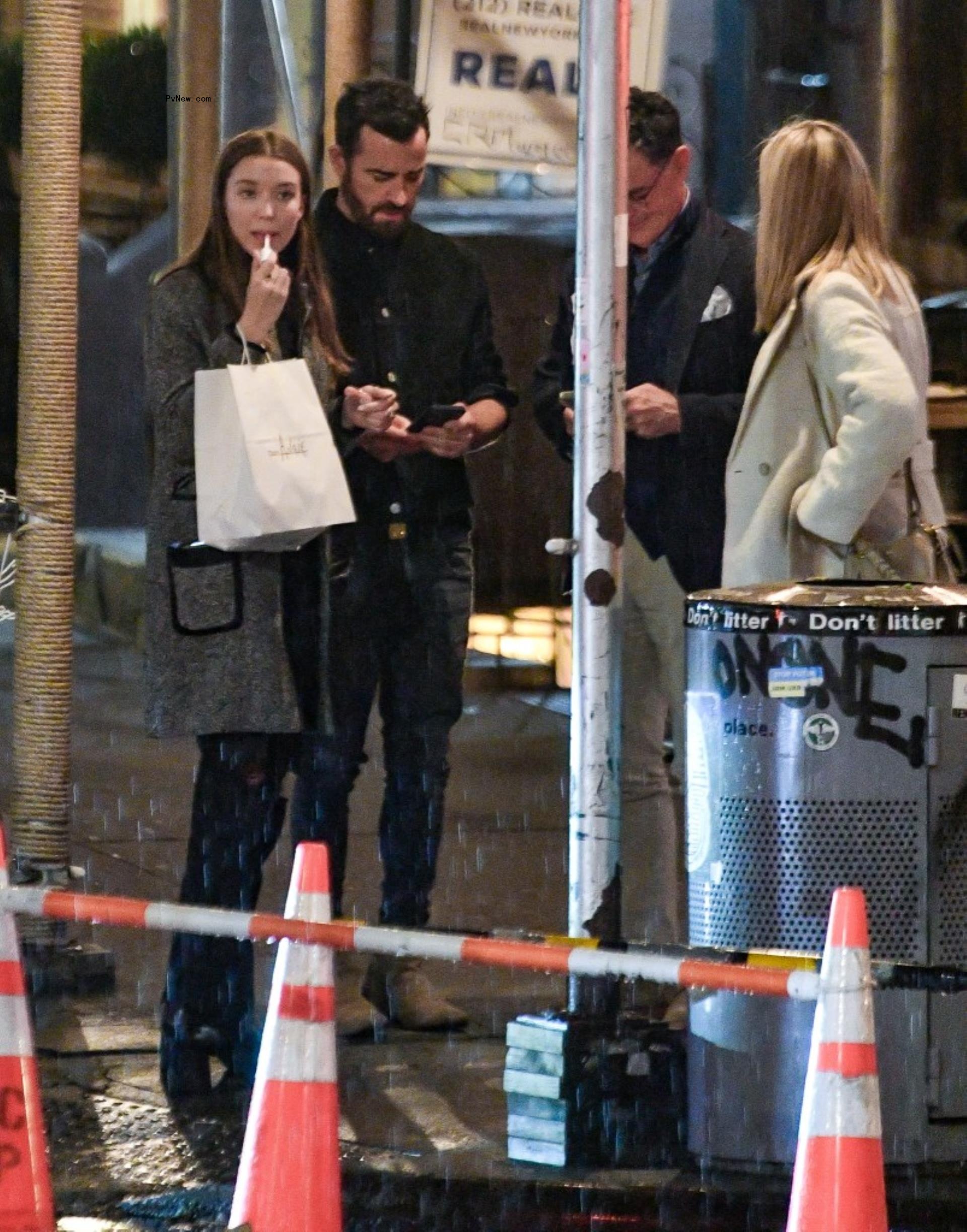 Justin Theroux and Nicole Brydon Bloom