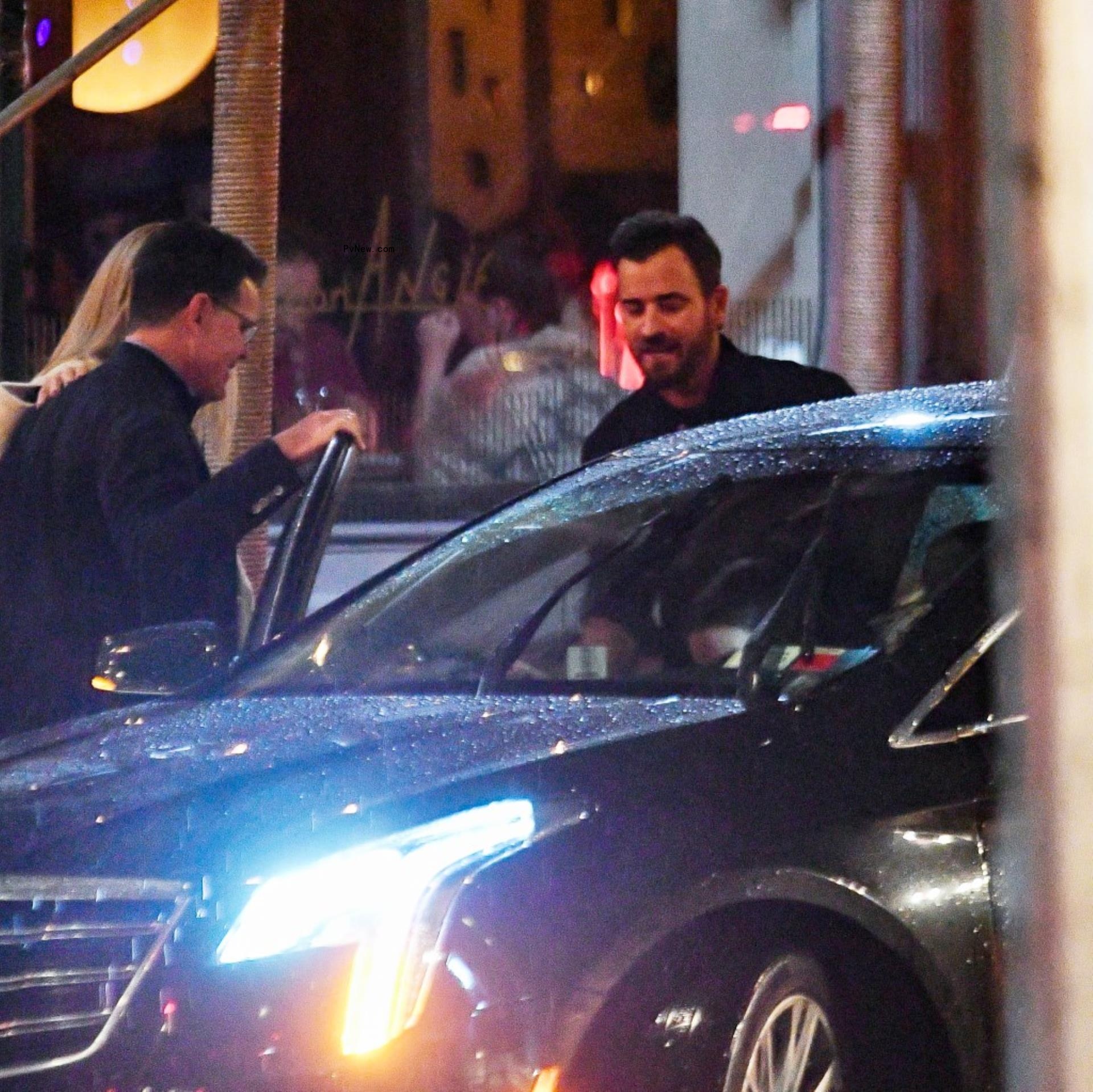 Justin Theroux, Nicole Brydon Bloom and her parents