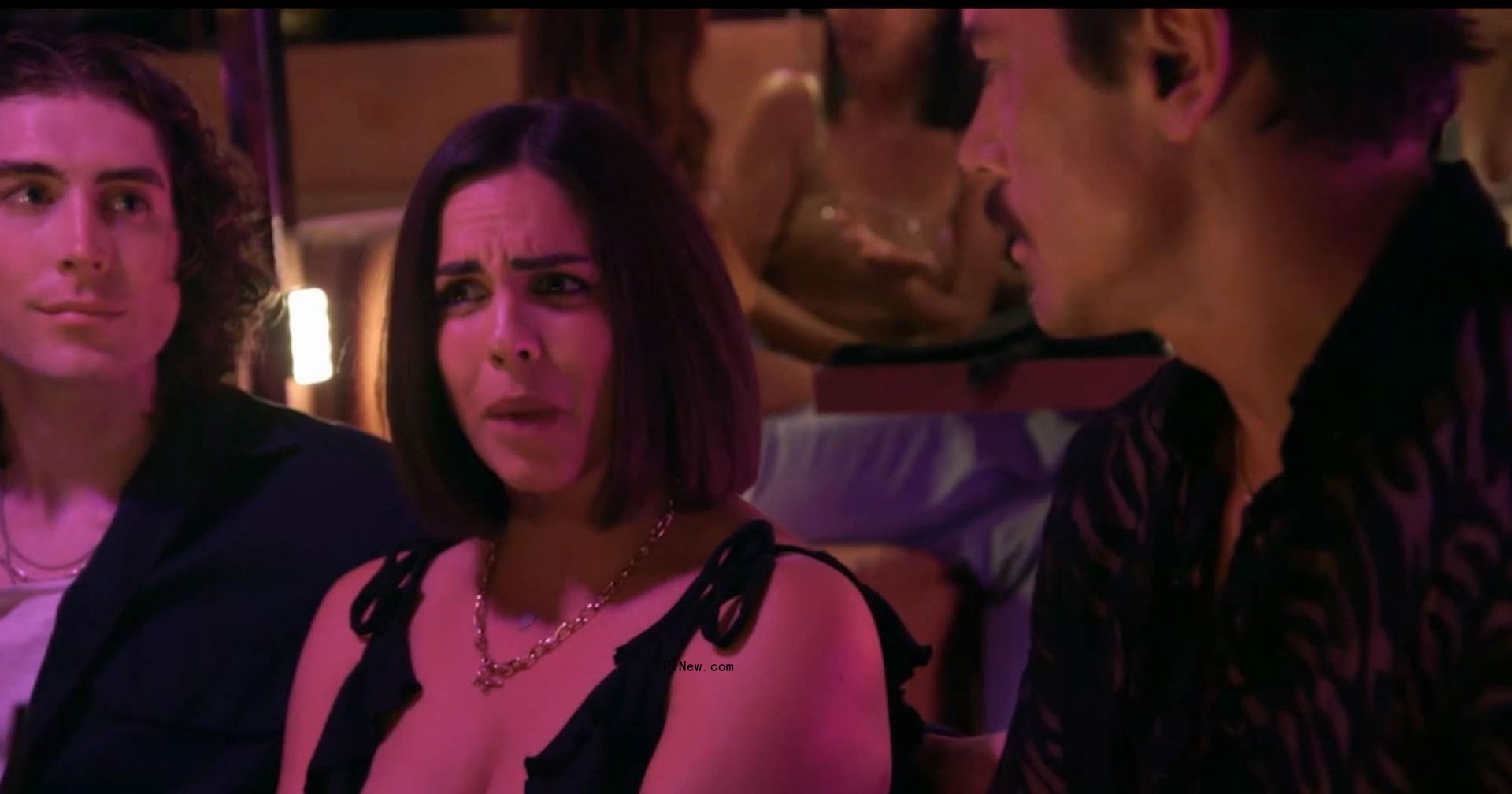 Katie Malo<i></i>ney and Tom Sandoval talking