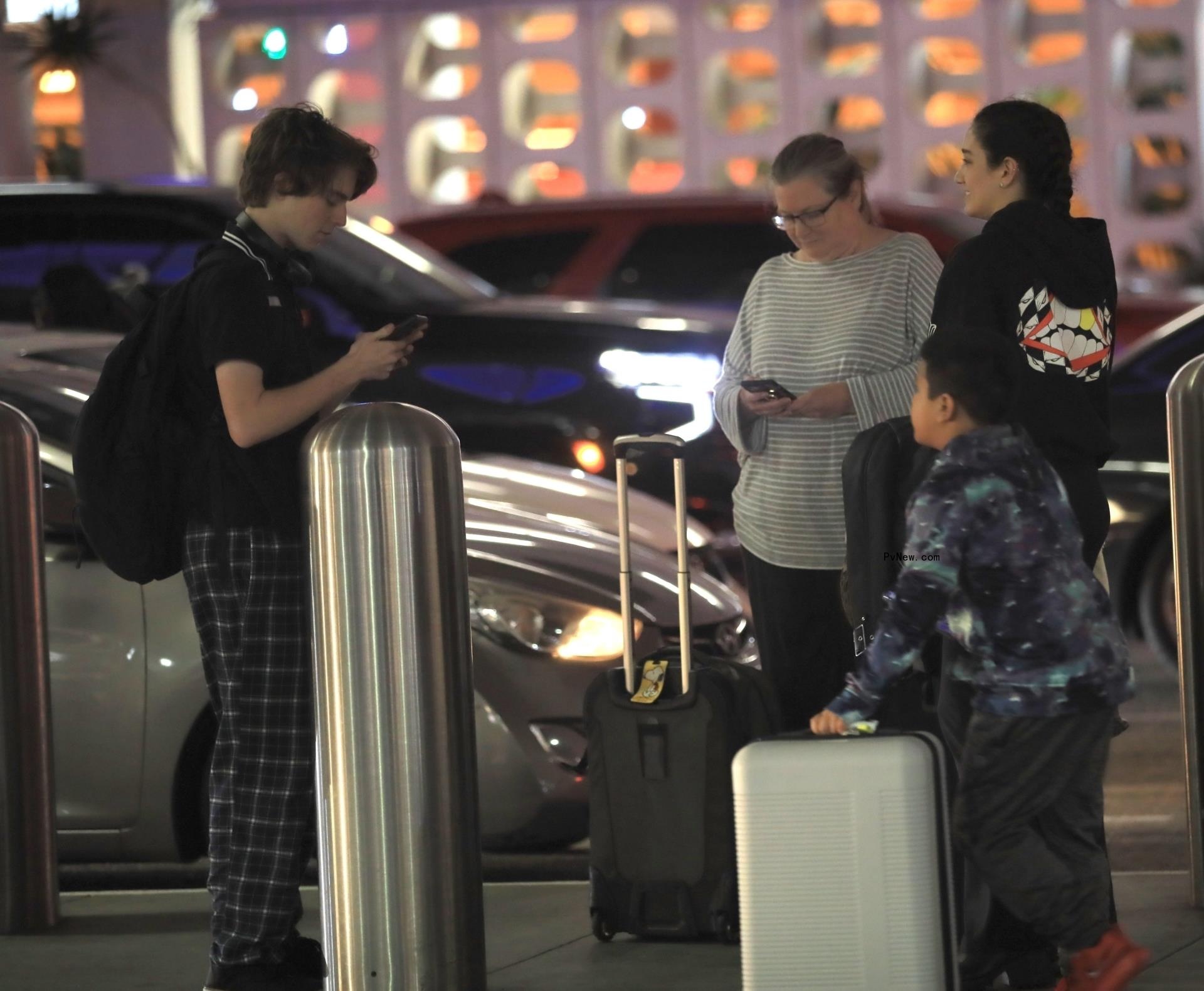 Bridget Fo<i></i>nda and Oliver Elfman at LAX