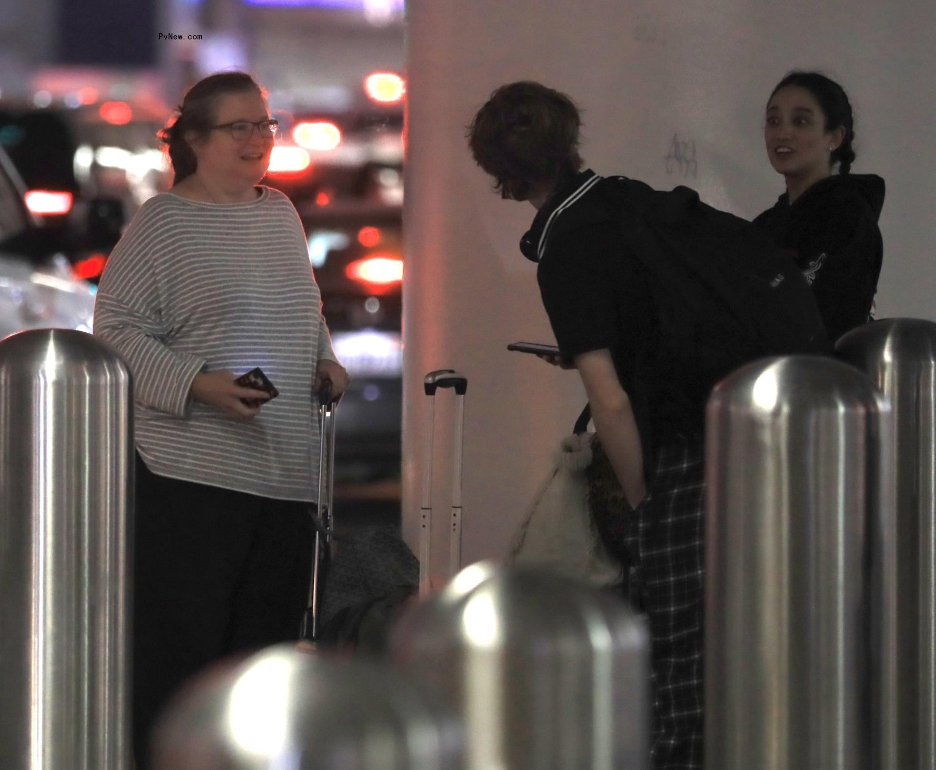 Bridget Fo<i></i>nda and Oliver Elfman at LAX