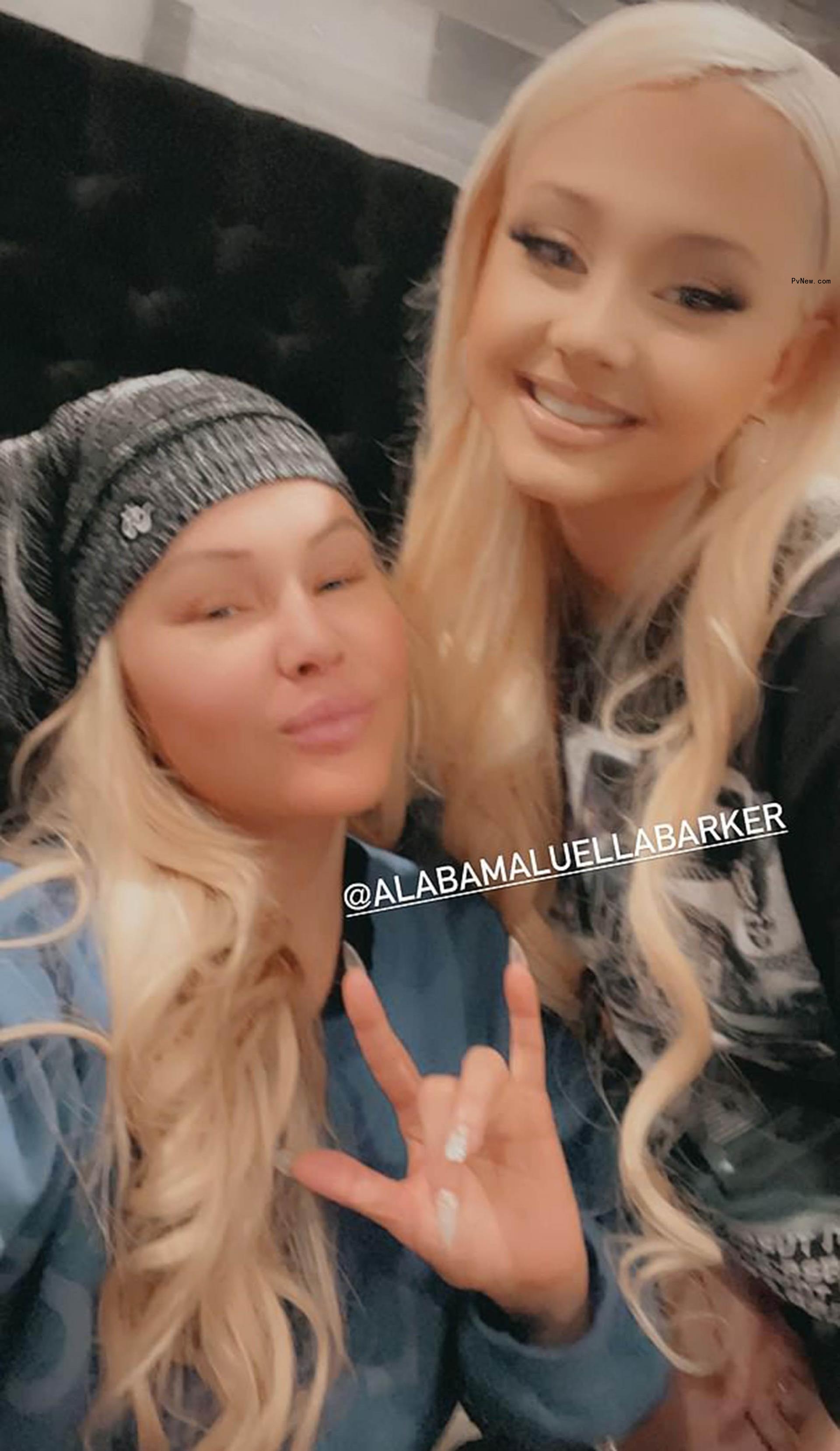 Shanna Moakler taking a selfie with her daughter Alabama.