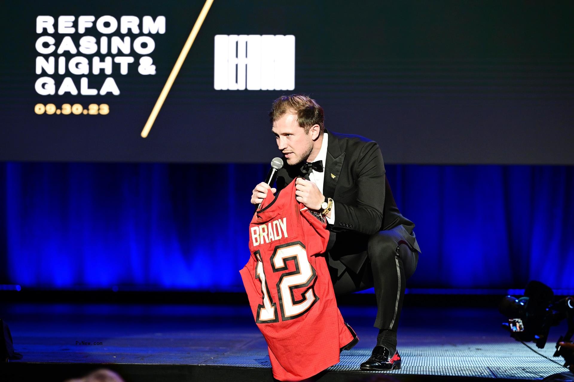 Tom Brady jersey up for auction