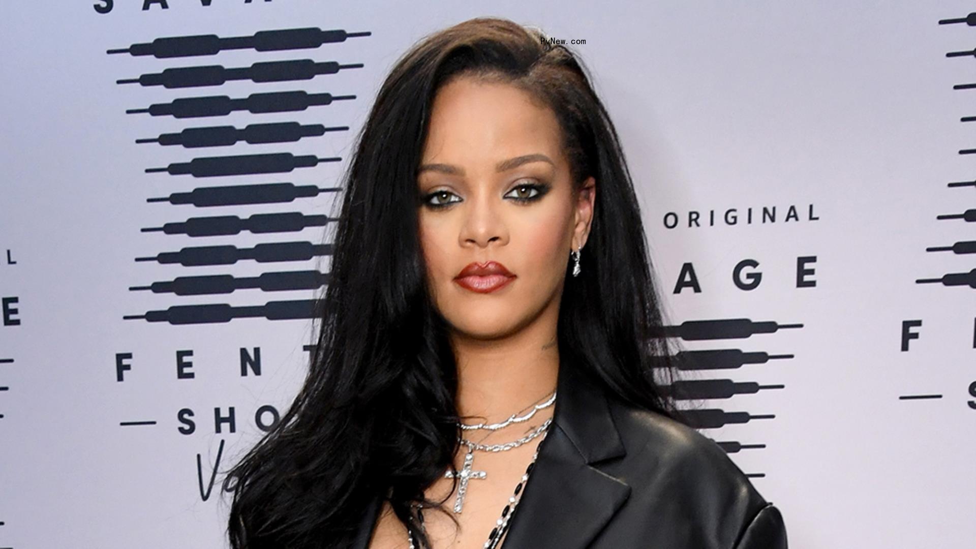 Rihanna Co<i></i>nfirmed for Super Bowl Halftime Show