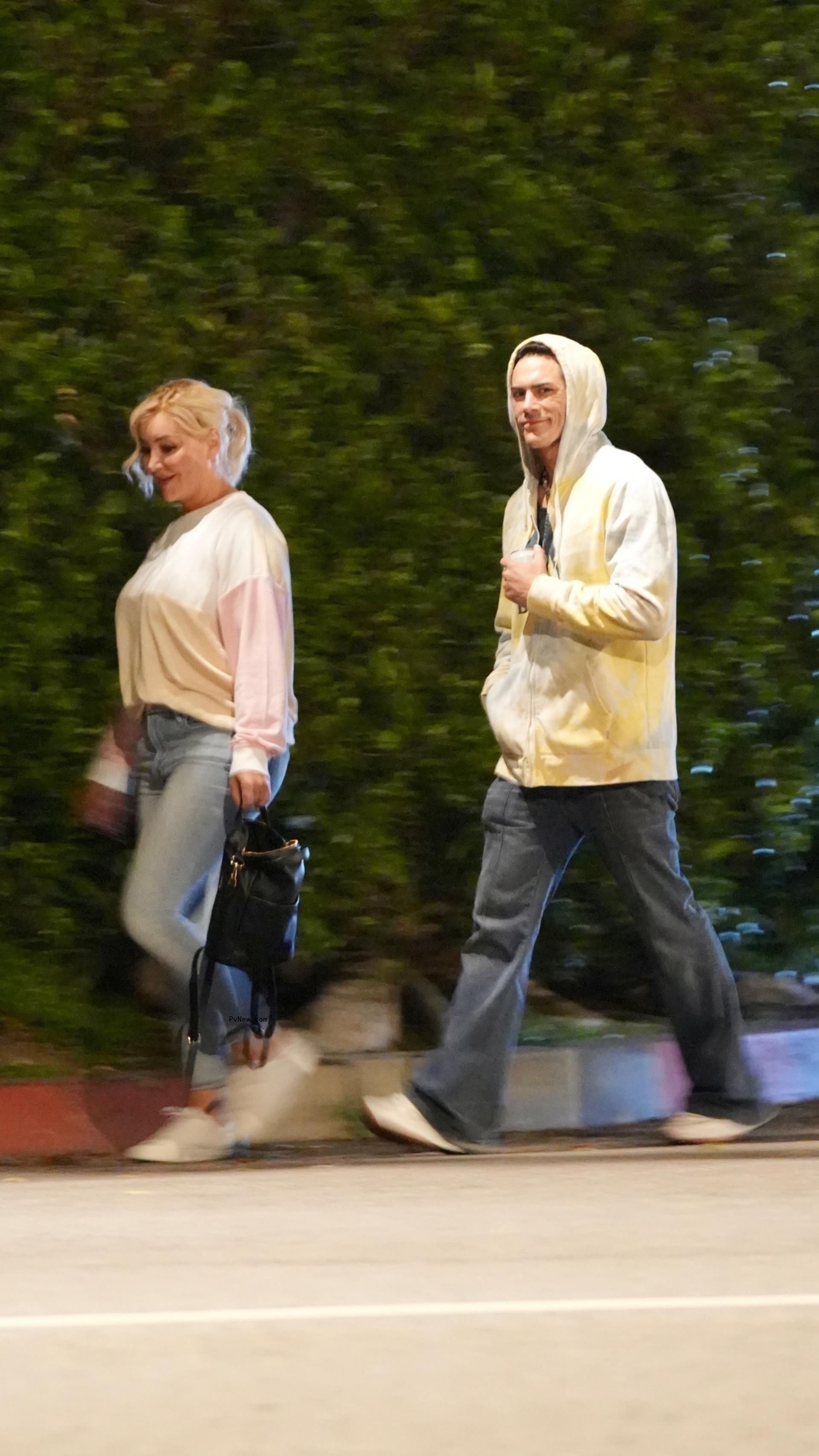 Billie Lee walks with Tom Sandoval