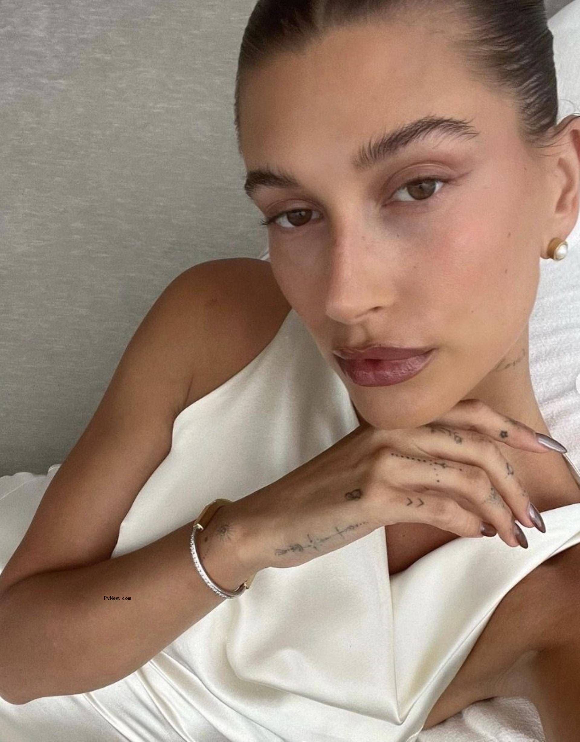 Hailey Bieber