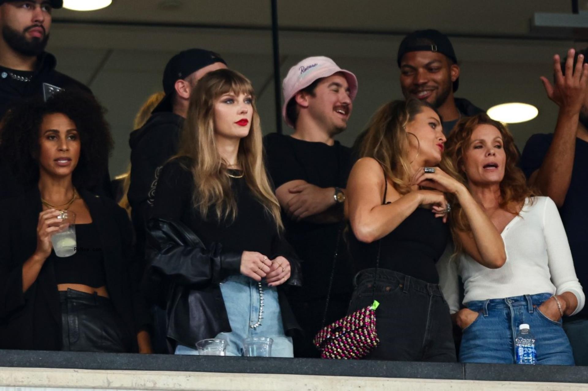 Taylor Swift and friends at the Chiefs-Jets game.