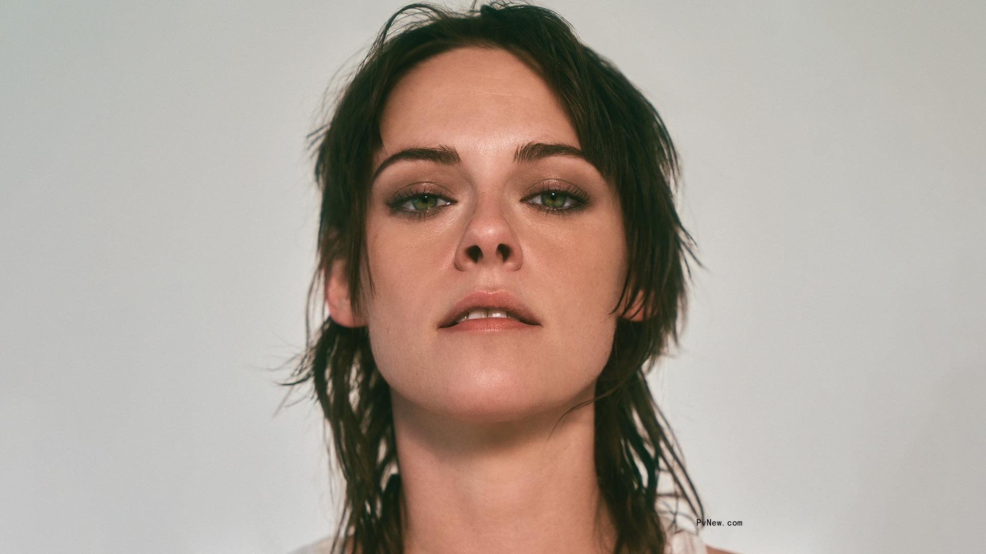 Kristen Stewart ‘Won’t Make Another Movie’ Until She Directs Passion Project ‘The Chro<i></i>nology of Water’