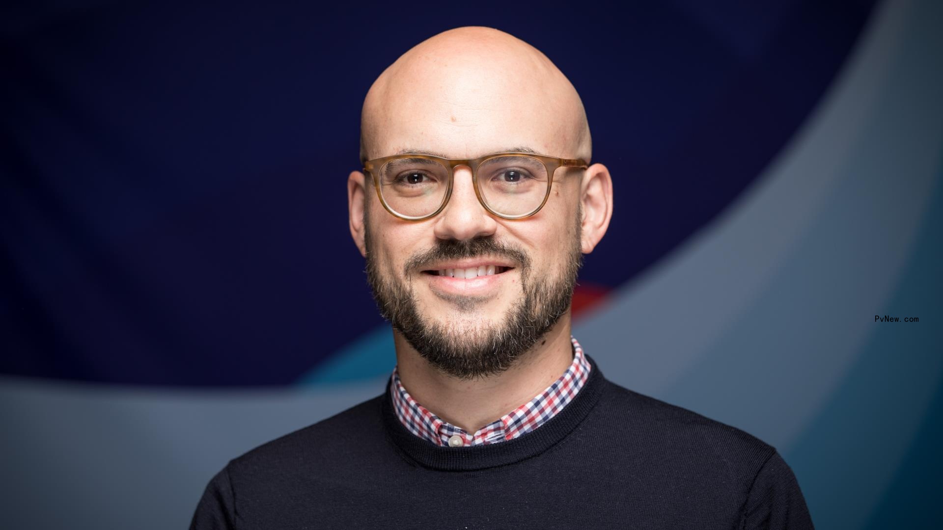 Reddit Hires Instagram Head of Business Marketing Timo Pelz