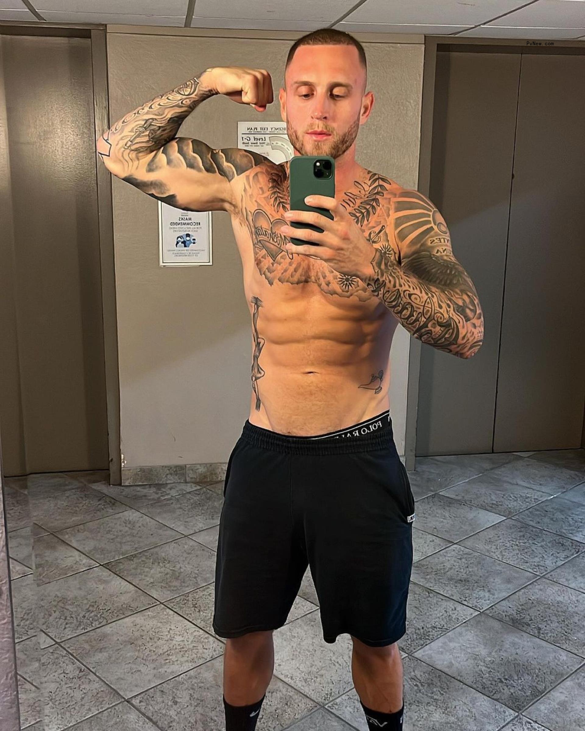 Shirtless Chet Hanks