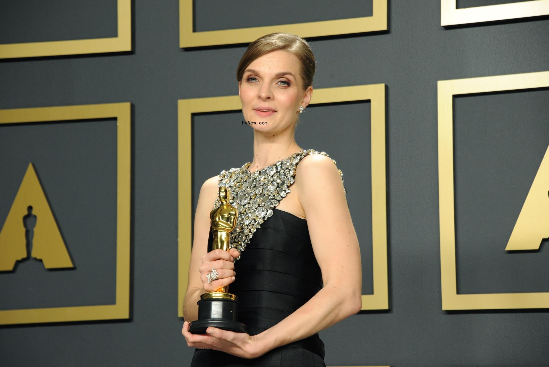 Composer Hildur Guðnadóttir Goes for Double Oscar Nominations as ‘Tár’ Music Is Deemed Eligible