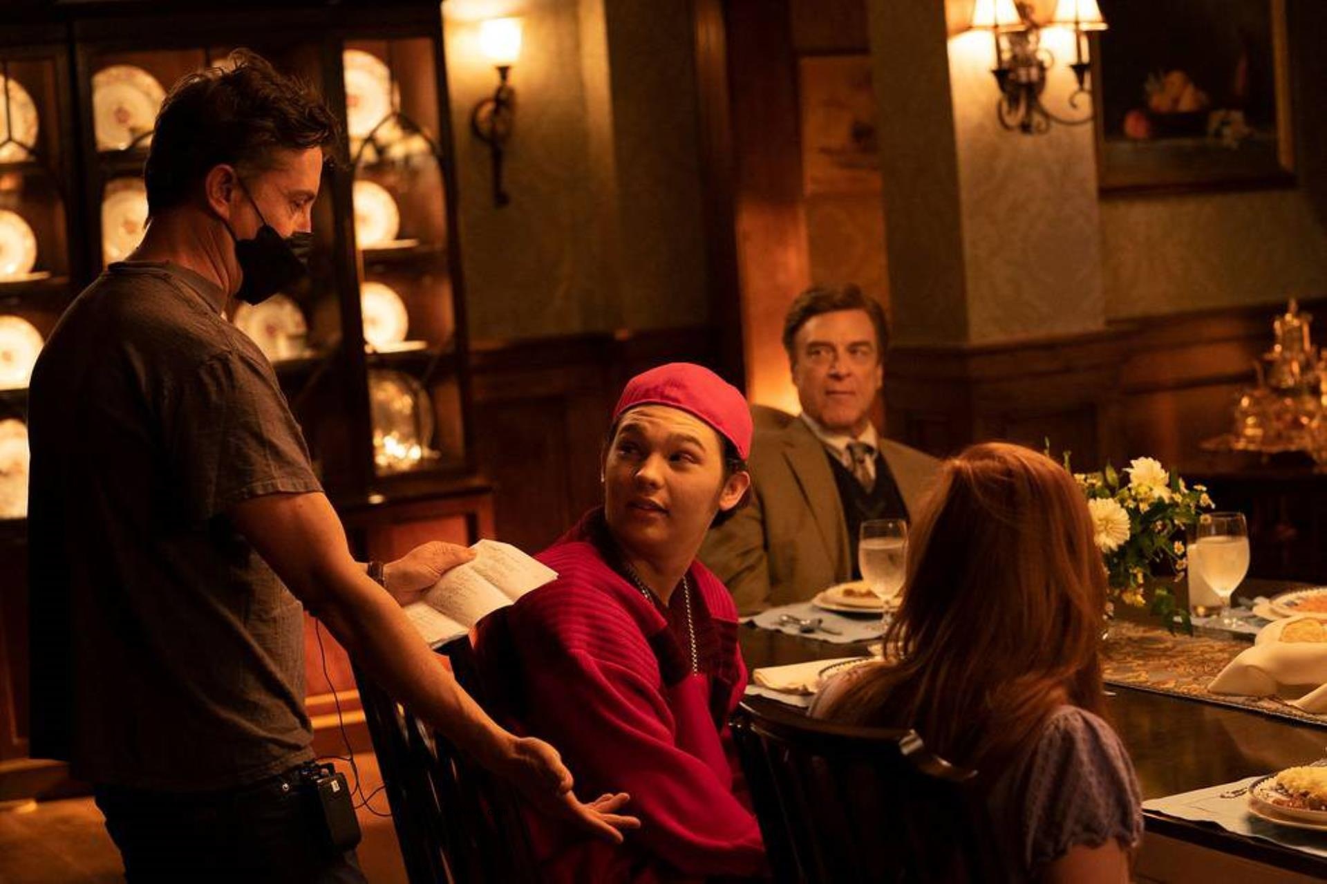 How ‘The Righteous Gemstones’ Captured the Y2K Panic Through Costumes, Casting and De-Aging John Goodman