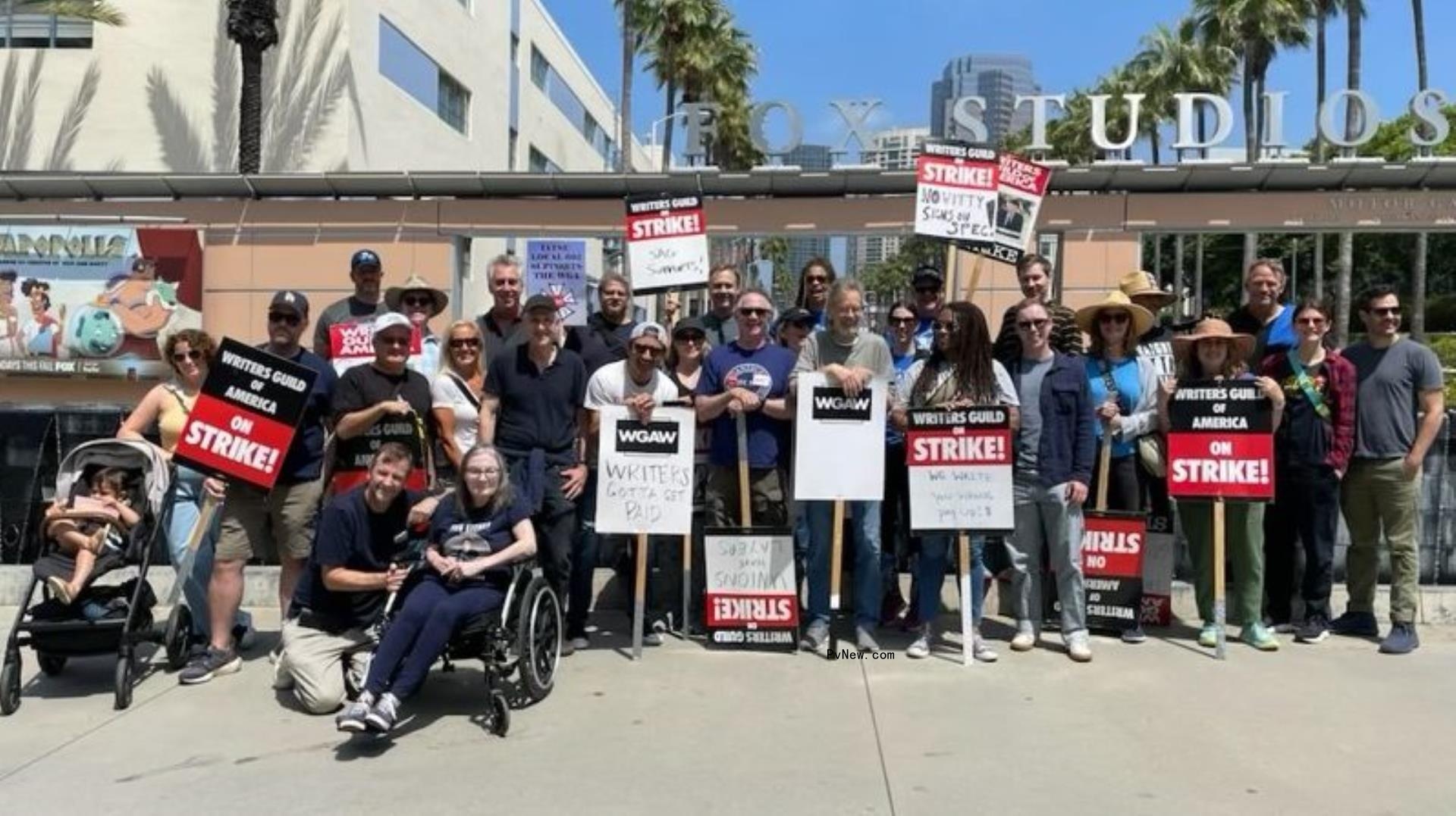 ‘Bones’ Reunio<i></i>n WGA Picket Draws Crowd at Fox and Spurs Nostalgia for Procedural TV: ‘We Worked 46 Weeks a Year’