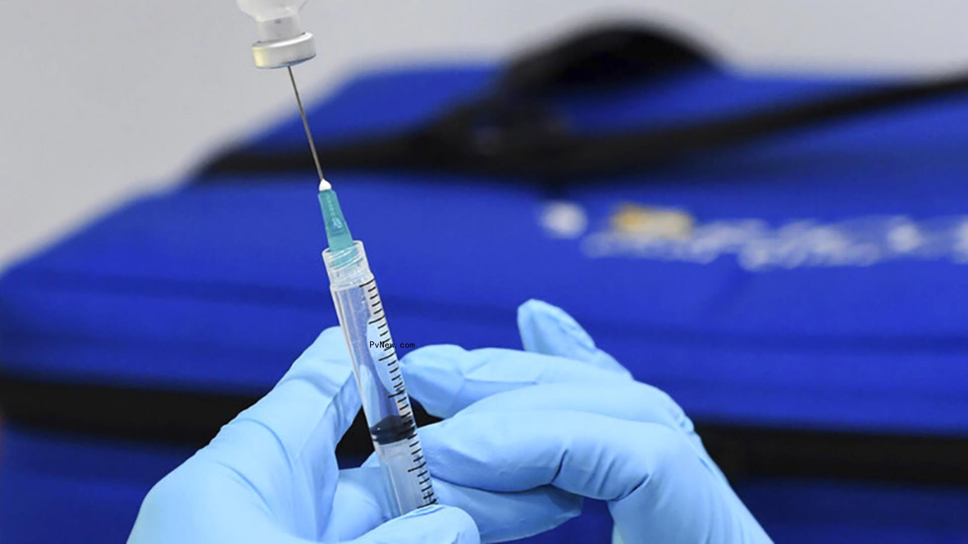 Anti-Vaccine Radio Host Encourages Friends to Get Vaccinated Before Dying From COVID-19 Complications