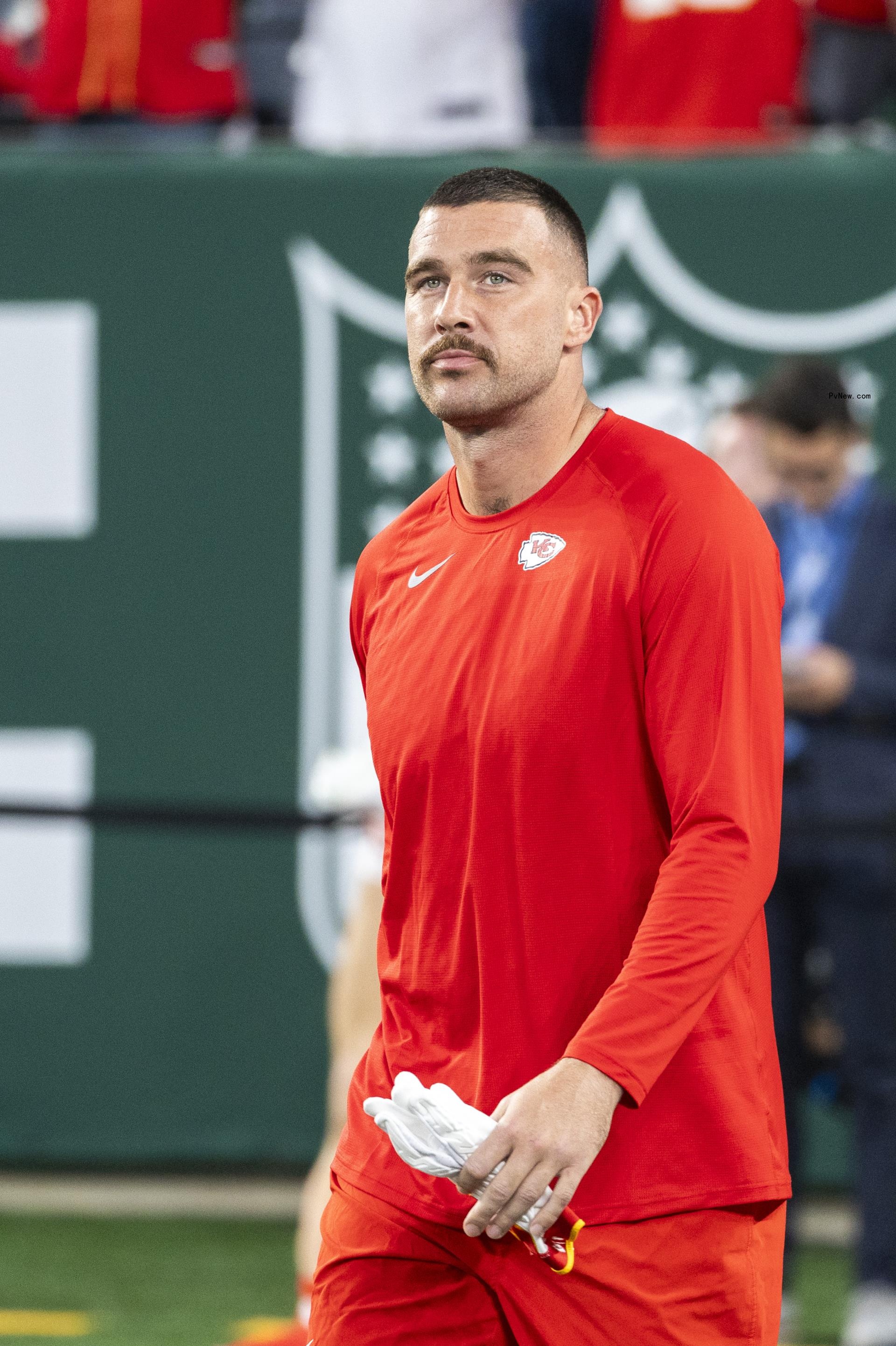 Travis Kelce on the field