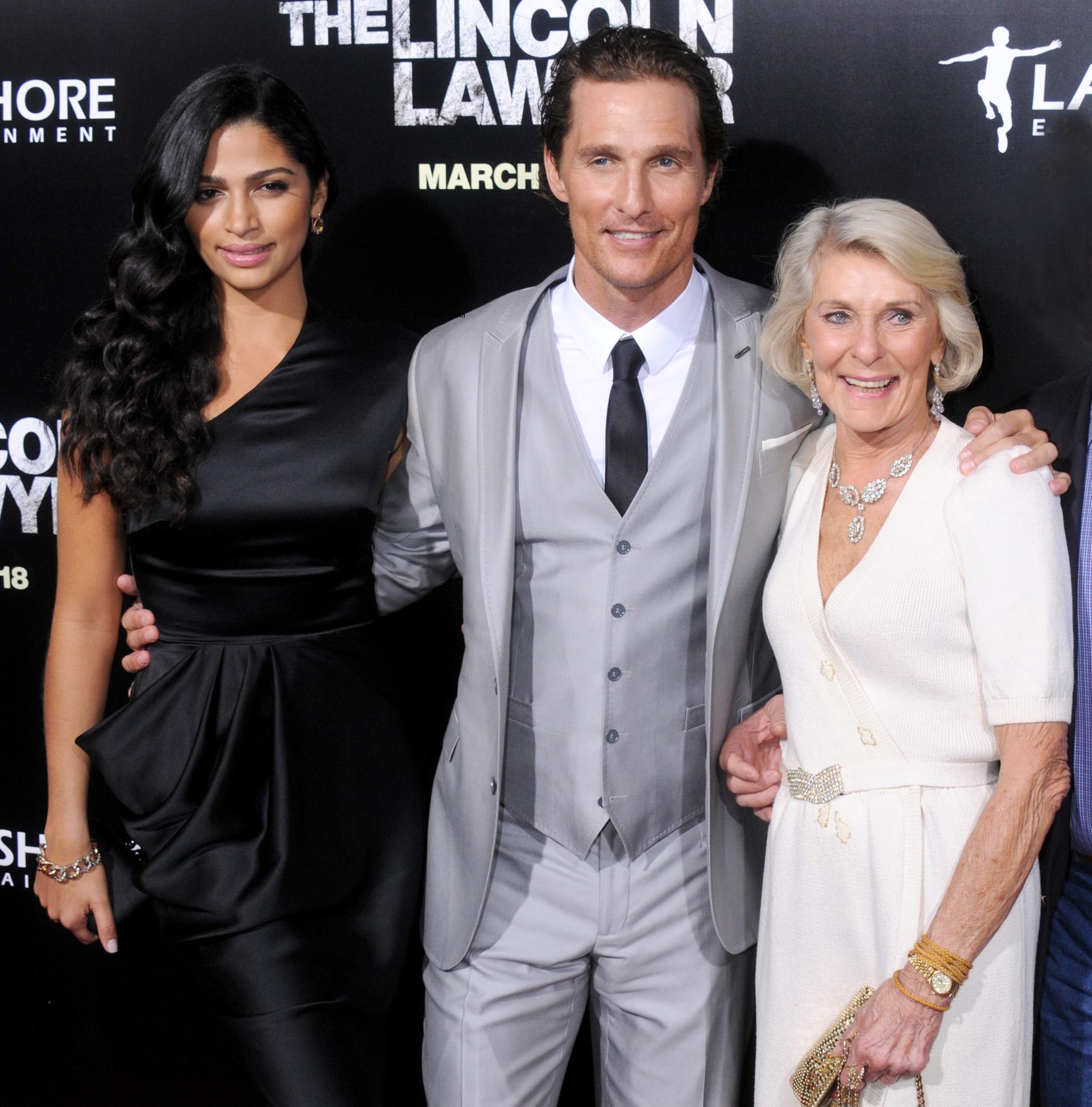 Matthew McConaughey, Camila Alves and Mary McCabe at 2011 