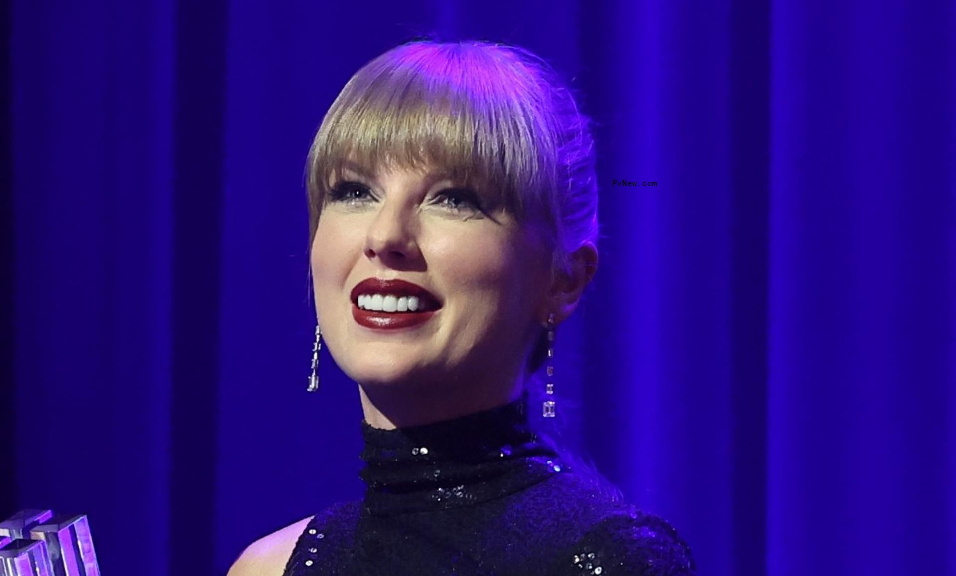 Taylor Swift Says New Song ‘Anti-Hero’ Co<i></i>nfronts ‘the Things I Hate a<i></i>bout Myself’
