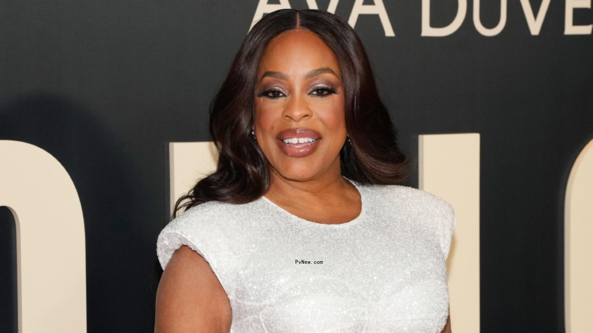 Niecy Nash-Betts Talks ‘The Holdovers’ and ‘Scandal’ Auditions, Becoming a Queer Role Model and Why She Thinks ‘Origin’ Deserves More Awards Recognition