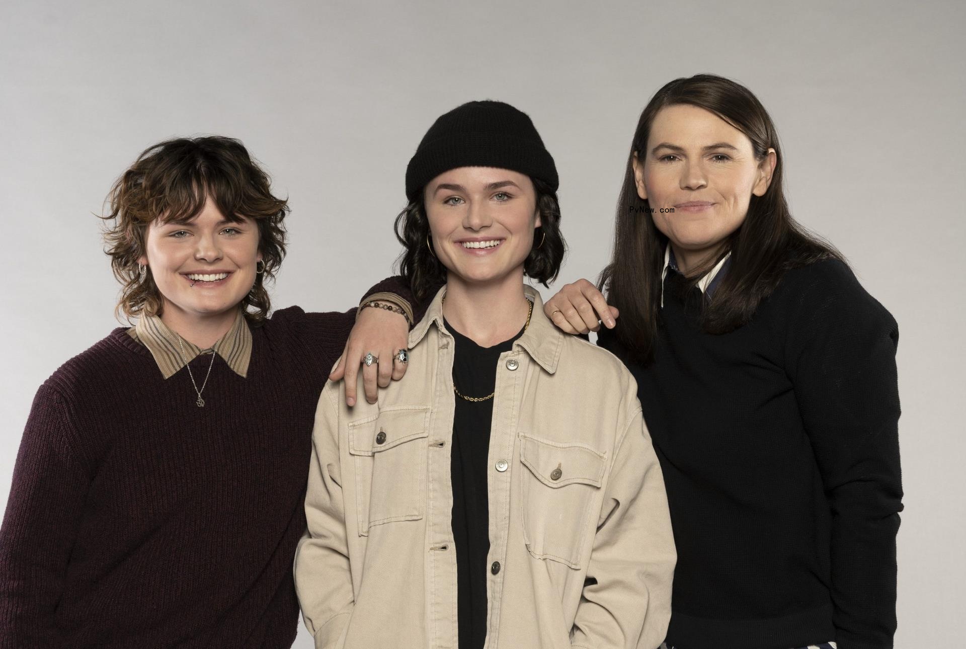 Clea DuVall on Working With Tegan and Sara to Create ‘High School,’ Getting Nirvana’s Music and Never Watching ‘My So-Called Life’: ‘I’m a Bad ‘90s Kid!’
