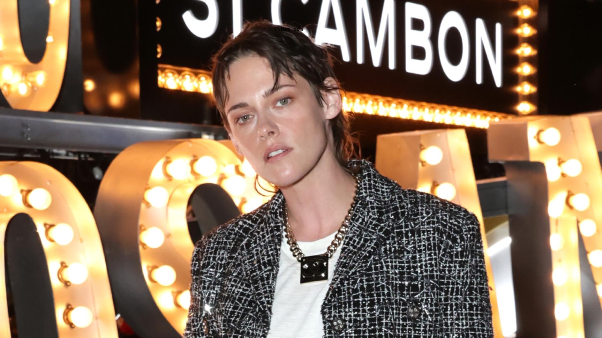 Kristen Stewart, Lil Nas X and Margot Robbie Stun at Chanel Fashion Show (Photos)