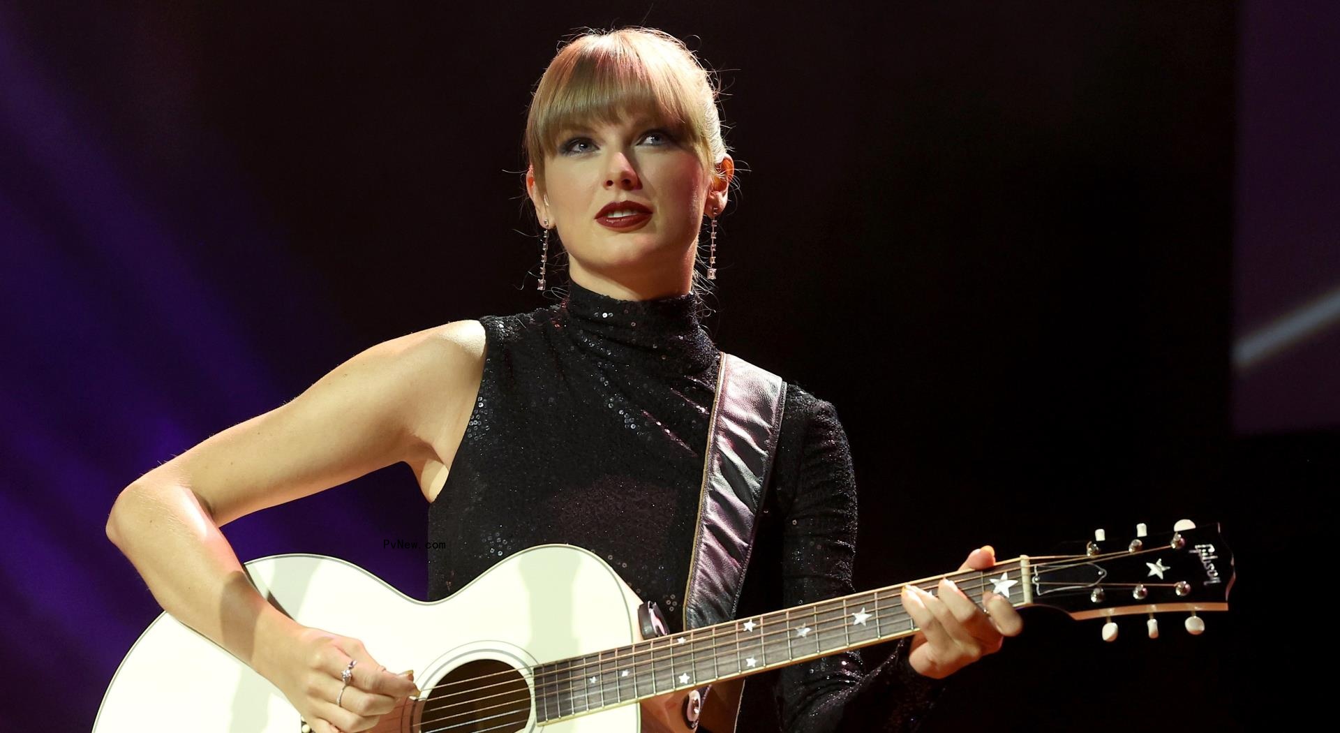 Taylor Swift Reveals Full ‘Midnights’ Track List, Including a Lana Del Rey Featured Appearance on ‘Snow on the Beach’