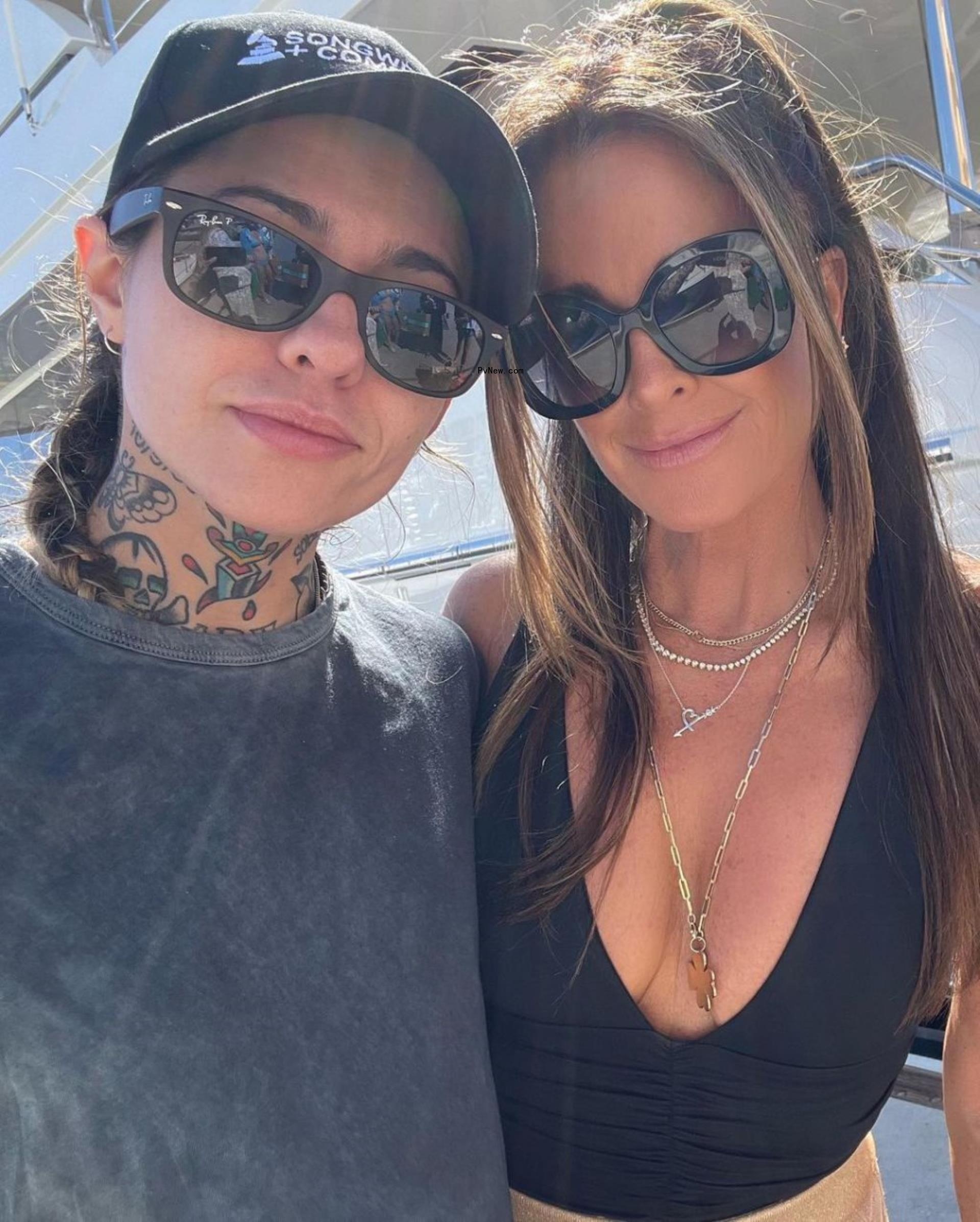 A selfie of Morgan Wade and Kyle Richards