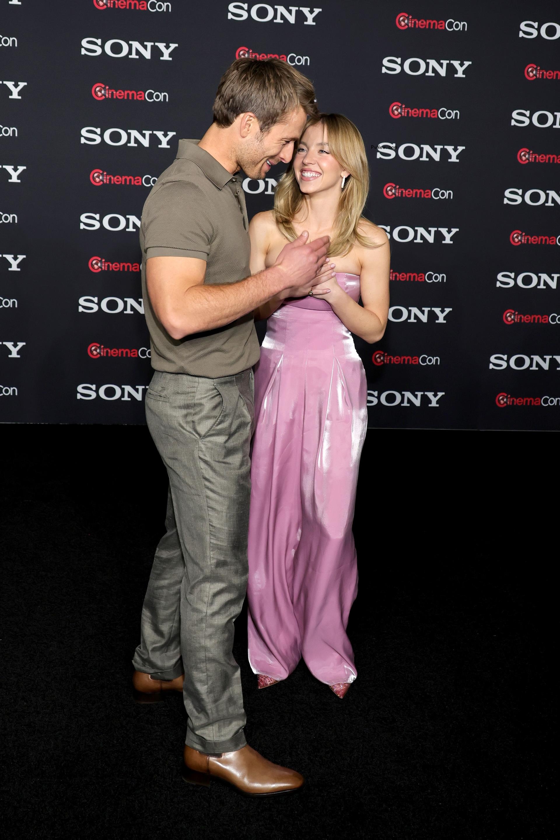 glen powell and syndey sweeney at cinemacon 2023