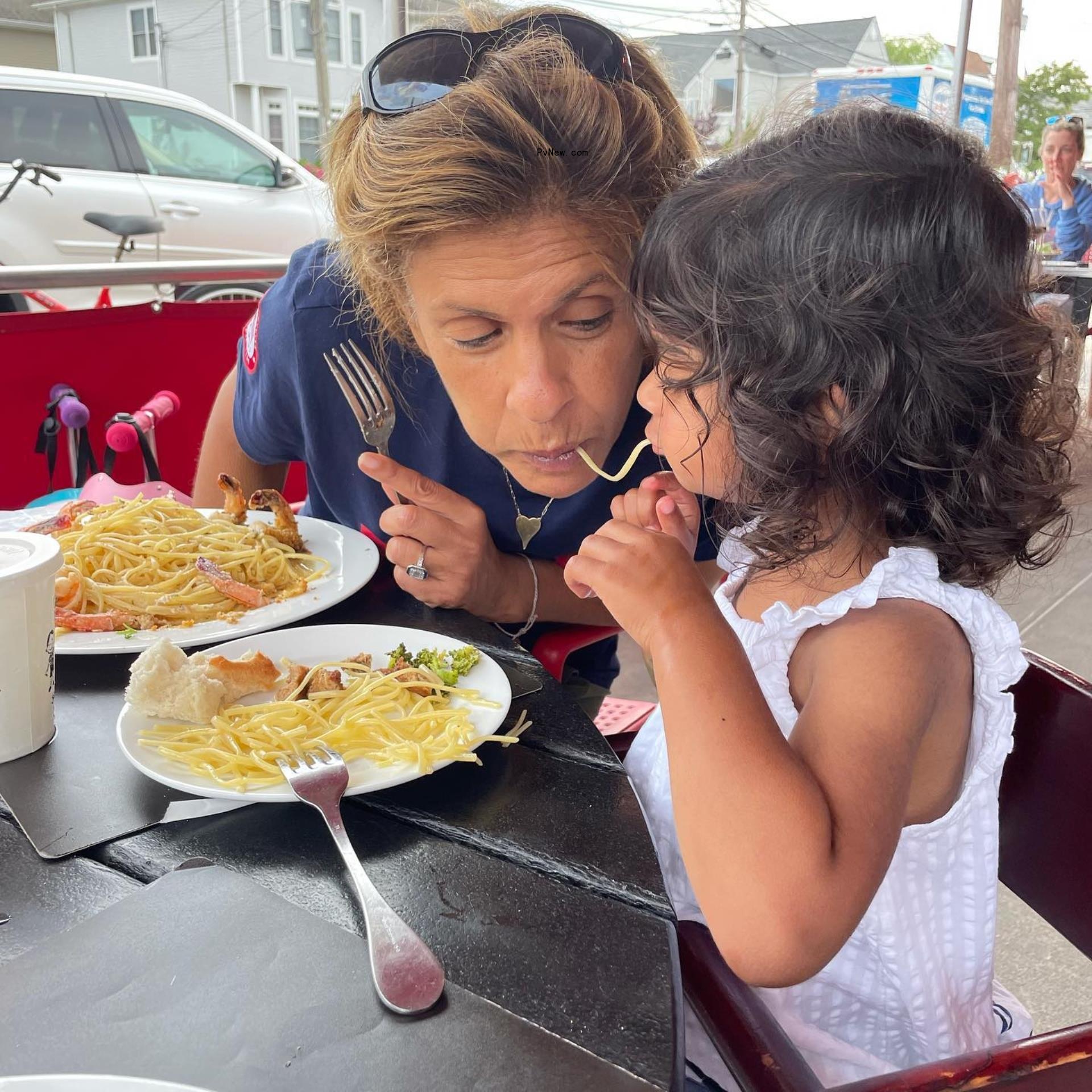 Hoda Kotb and daughter Hope share spaghetti
