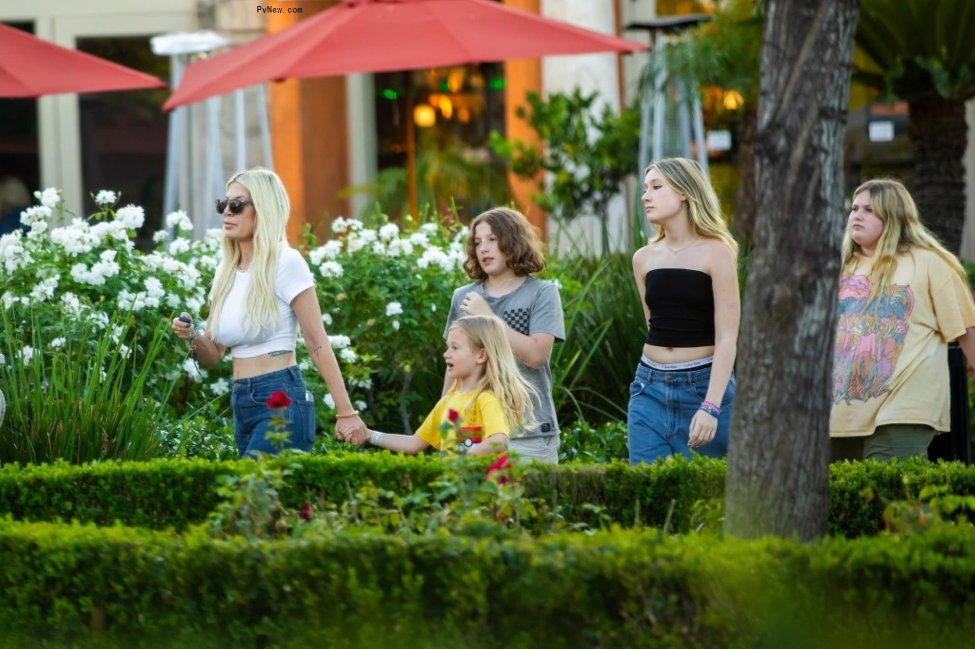 Tori Spelling and her kids