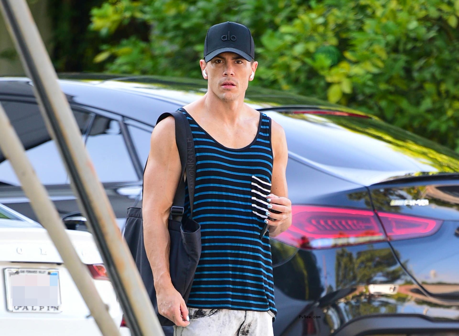 Tom Sandoval walking