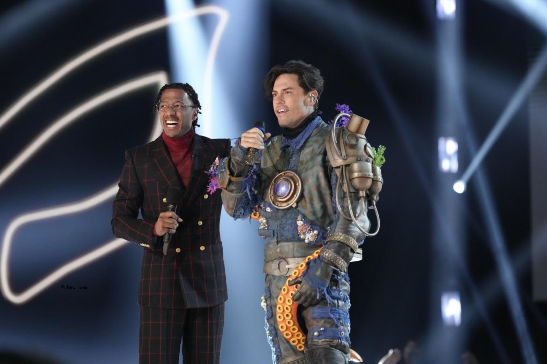 Tom Sandoval talking on 