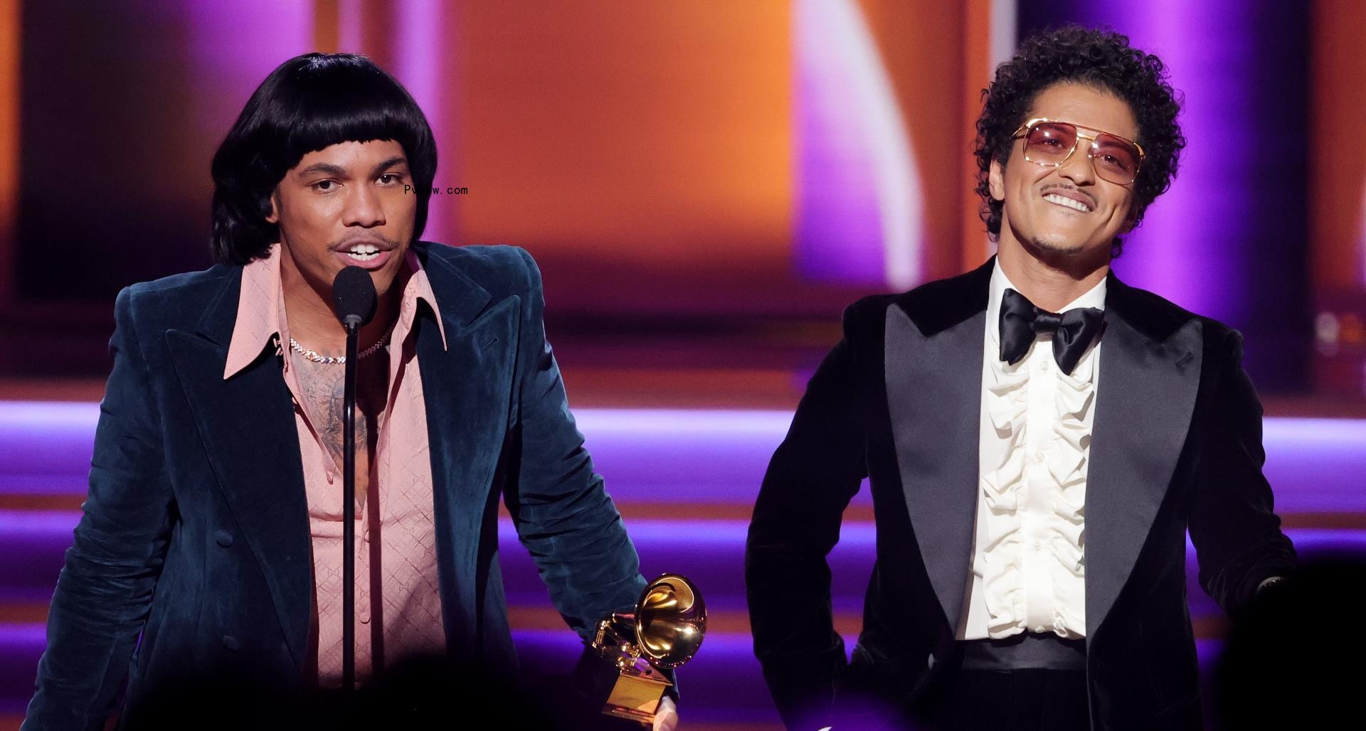 Bruno Mars Withdraws Silk So<i></i>nic From Grammy Awards Consideration