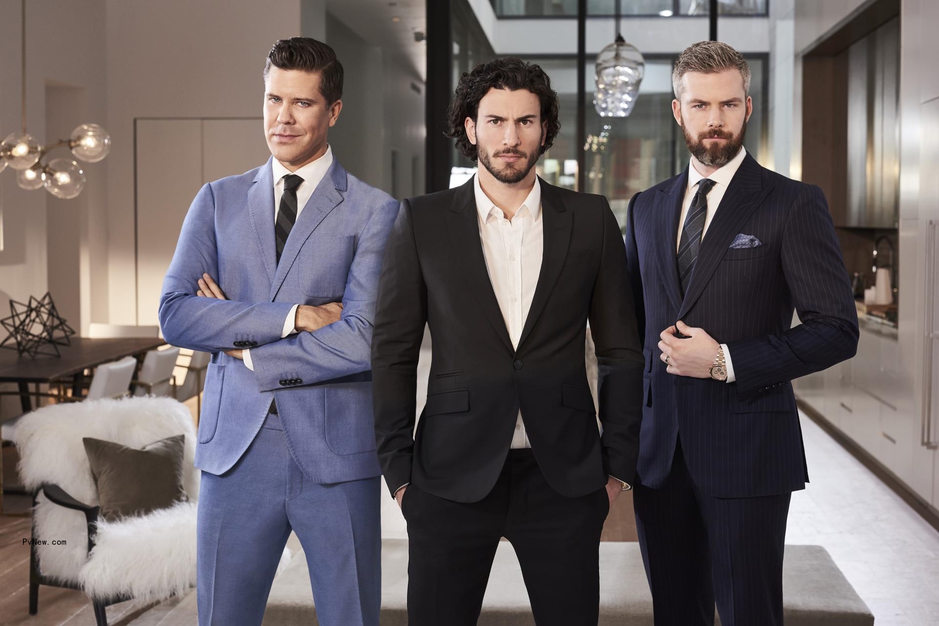 Fredrik Eklund, Steven Gold, Ryan Serhant posing for a 