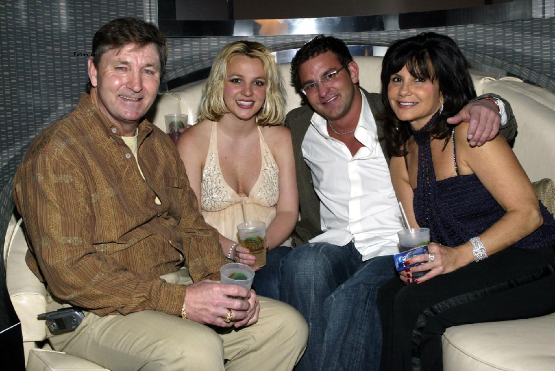 Jamie Spears, Britney Spears, Bryan Spears and Lynne Spears 