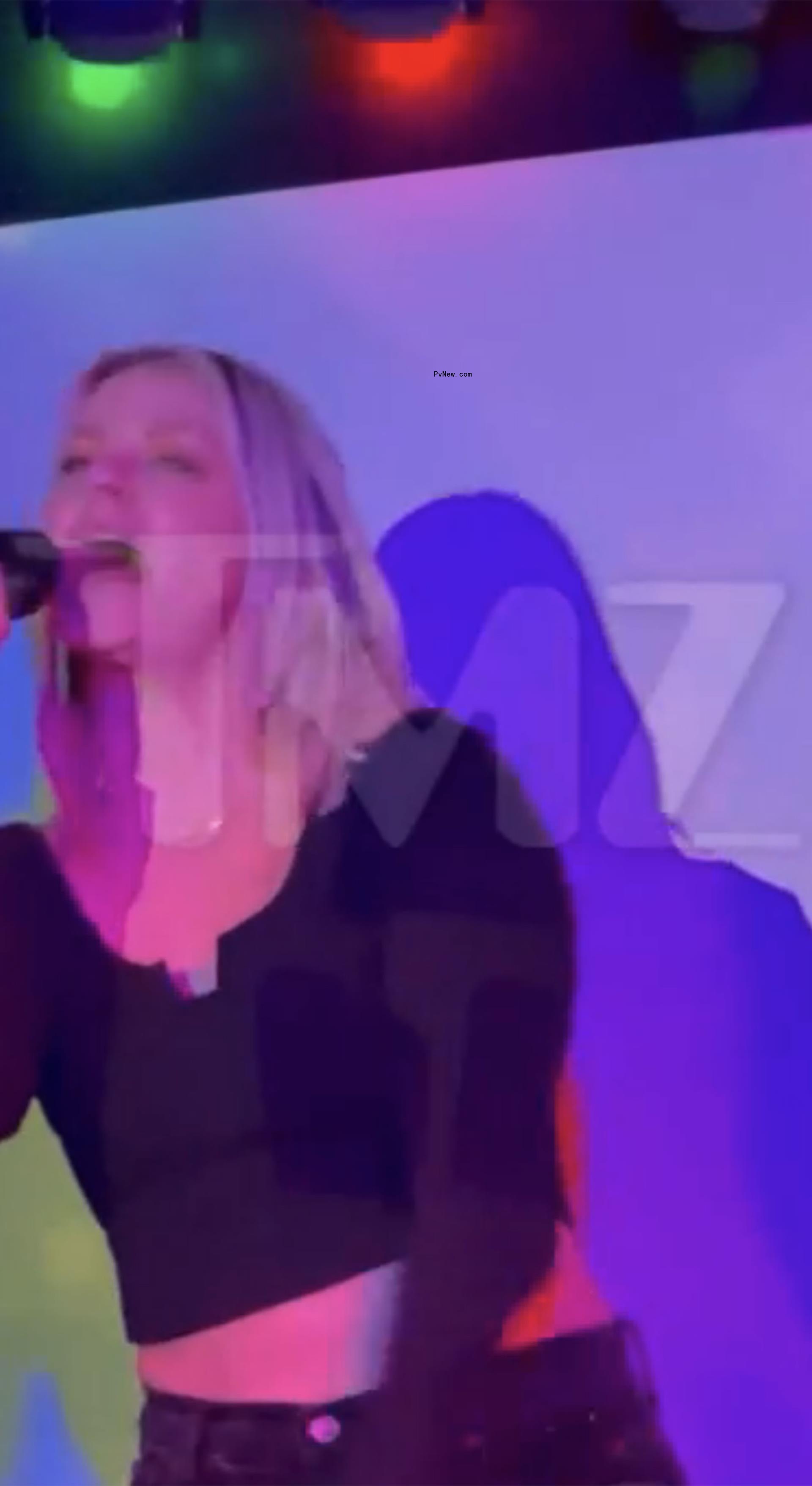 Ariana Madix seeing karaoke