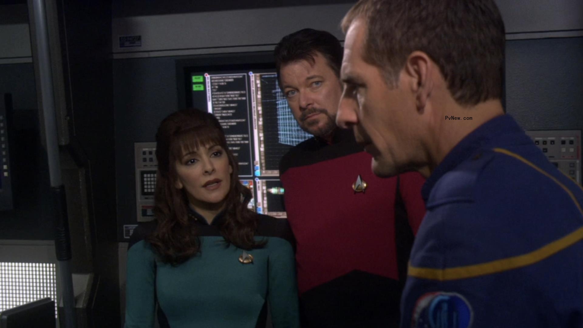 Jo<i></i>nathan Frakes Looks Back at His ‘Star Trek’ TV Directing Career, From ‘Next Generation’ to the ‘Strange New Worlds’-‘Lower Decks’ Crossover