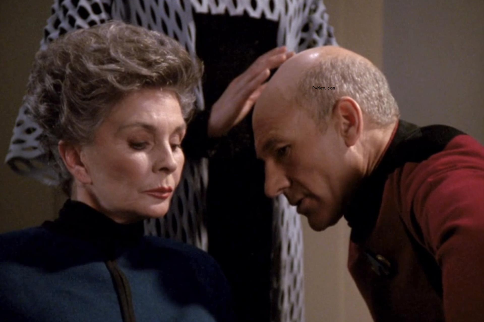 Jo<i></i>nathan Frakes Looks Back at His ‘Star Trek’ TV Directing Career, From ‘Next Generation’ to the ‘Strange New Worlds’-‘Lower Decks’ Crossover