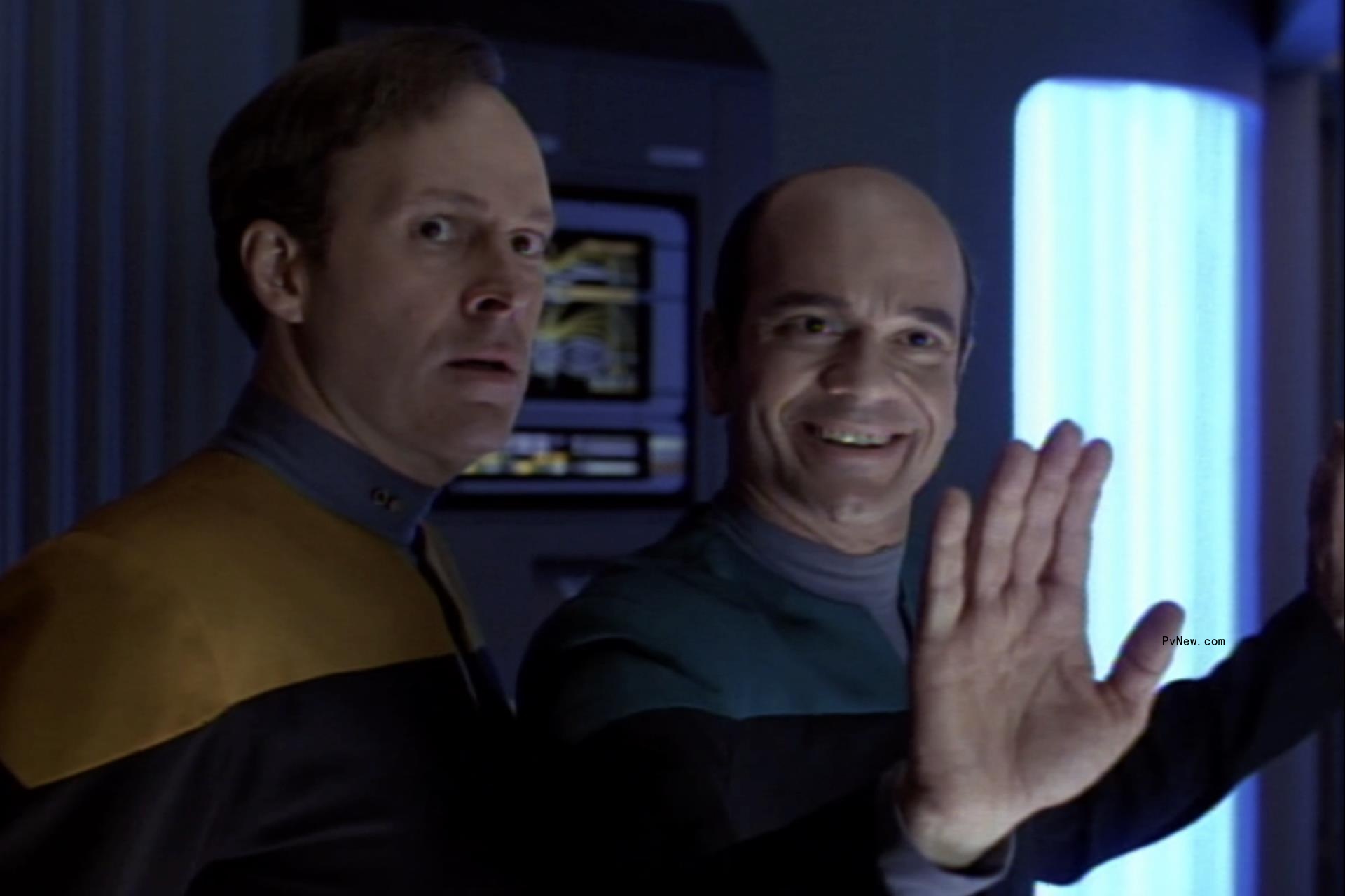 Jo<i></i>nathan Frakes Looks Back at His ‘Star Trek’ TV Directing Career, From ‘Next Generation’ to the ‘Strange New Worlds’-‘Lower Decks’ Crossover