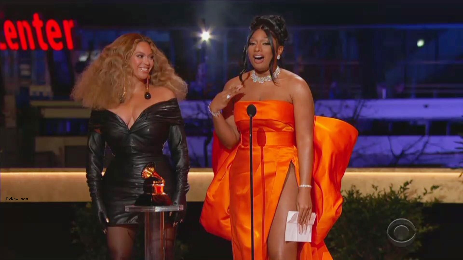Beyo<i></i>nce Takes Grammys Stage With Megan Thee Stallion to Accept Best Rap Song