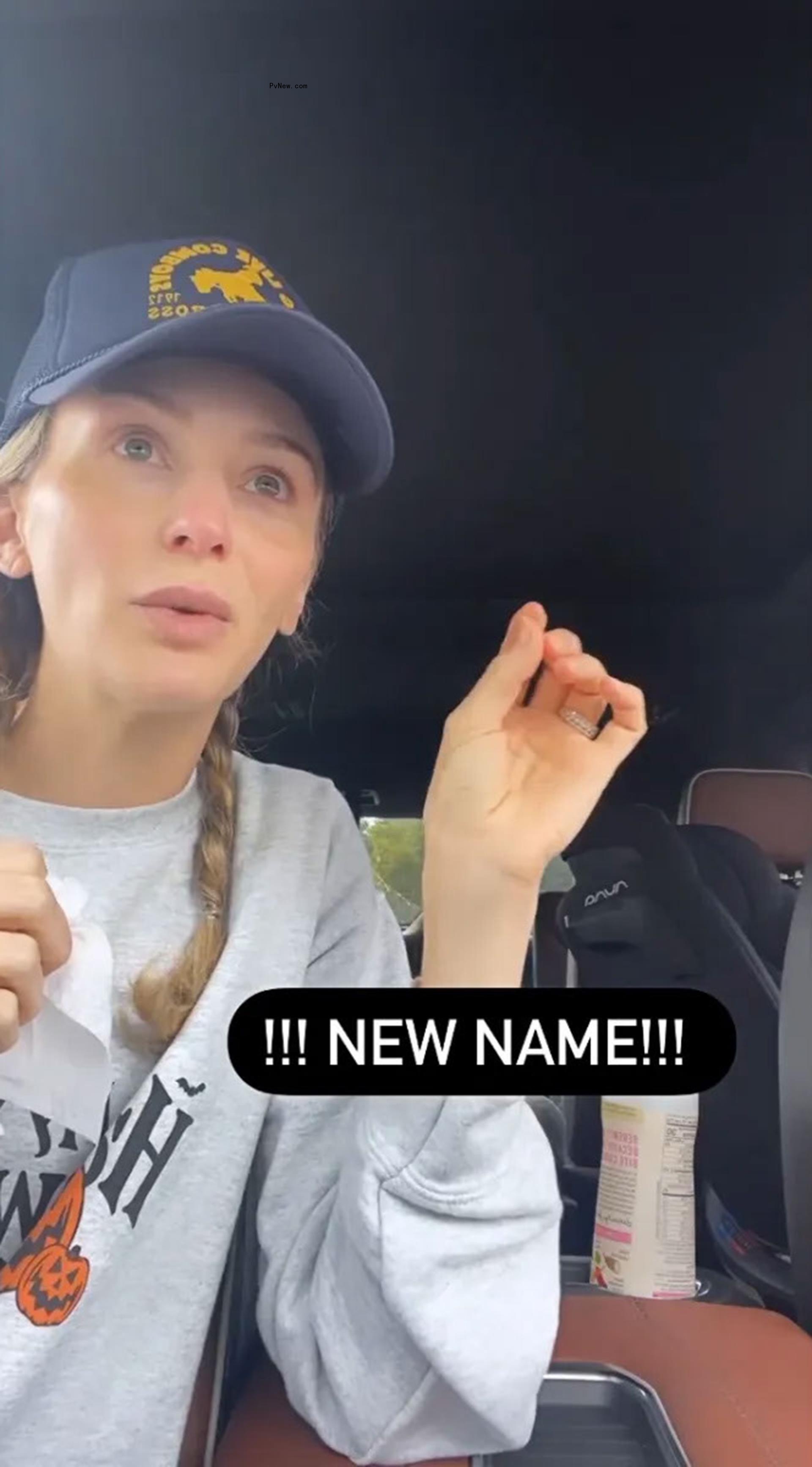 A selfie of Lauren Bushnell talking.